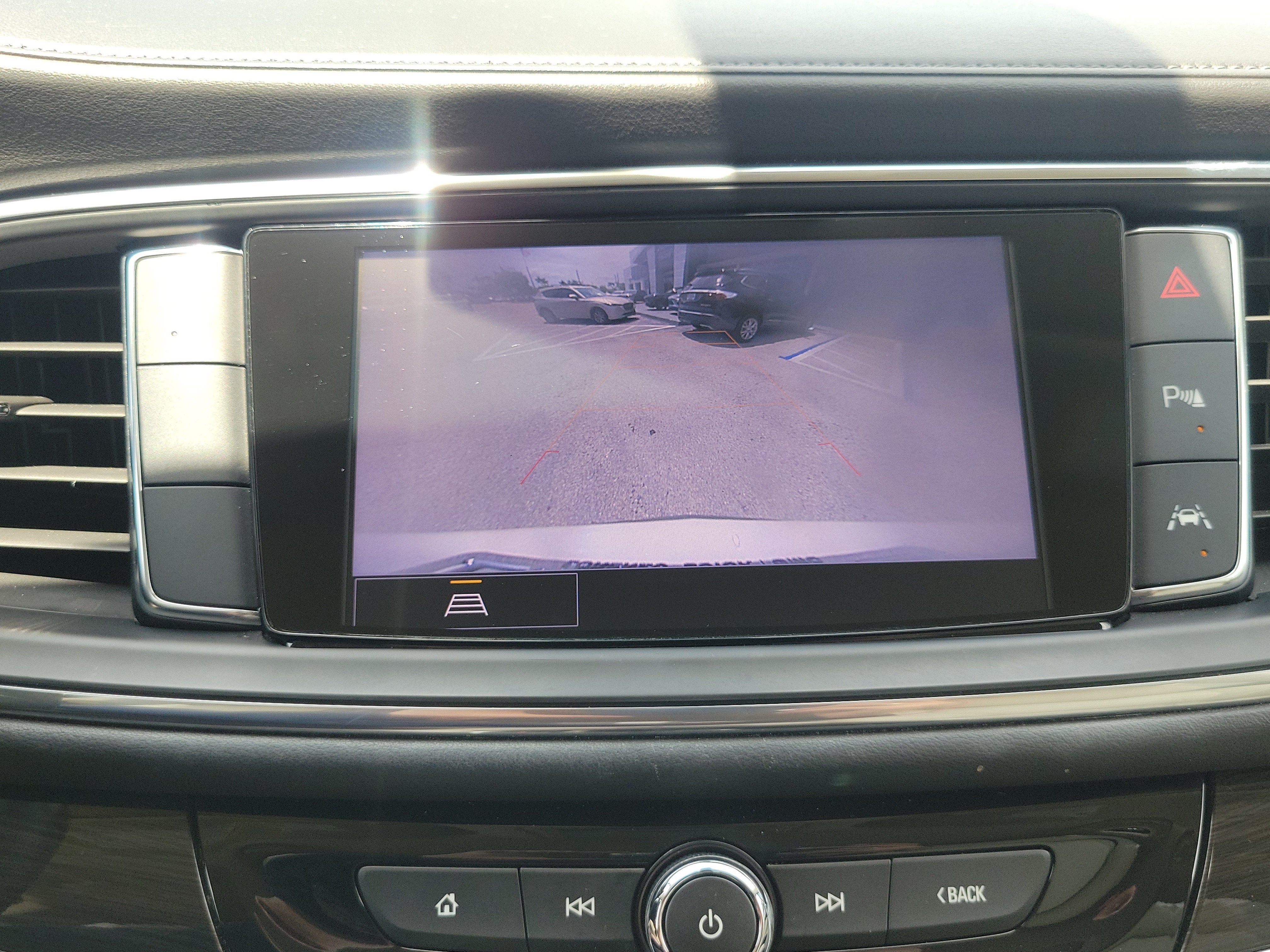 2022 Buick Enclave Essence