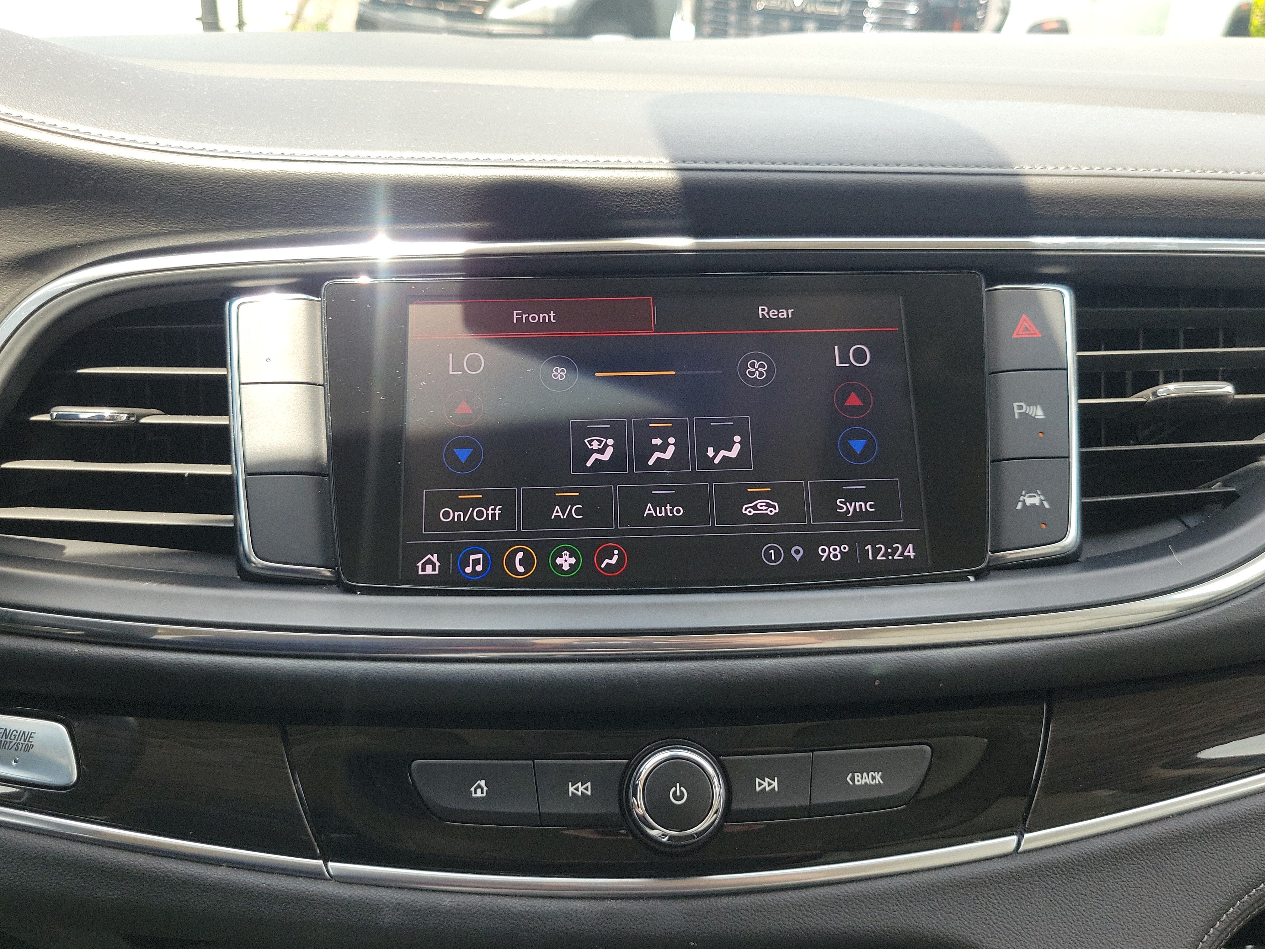 2022 Buick Enclave Essence