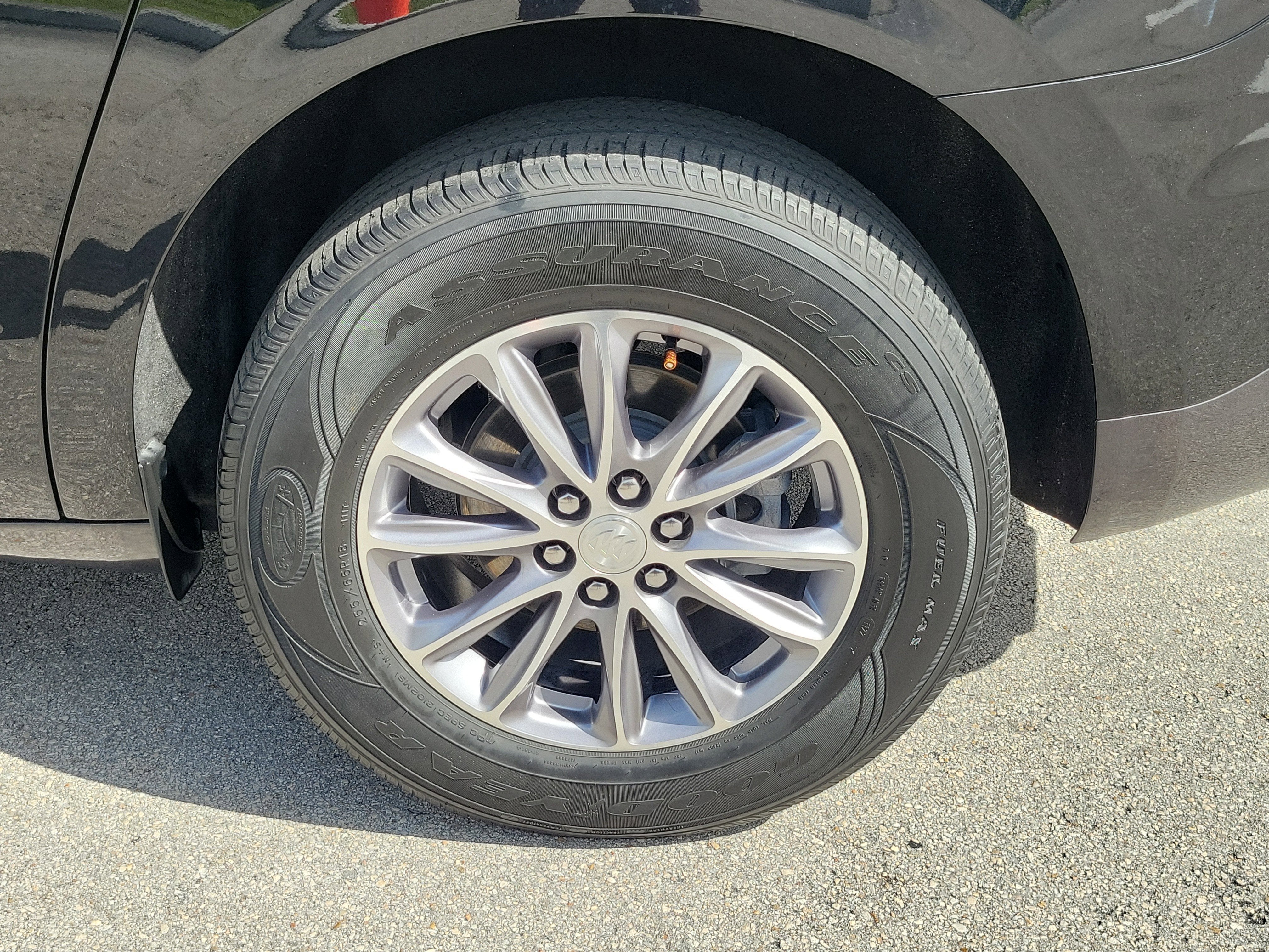 2022 Buick Enclave Essence