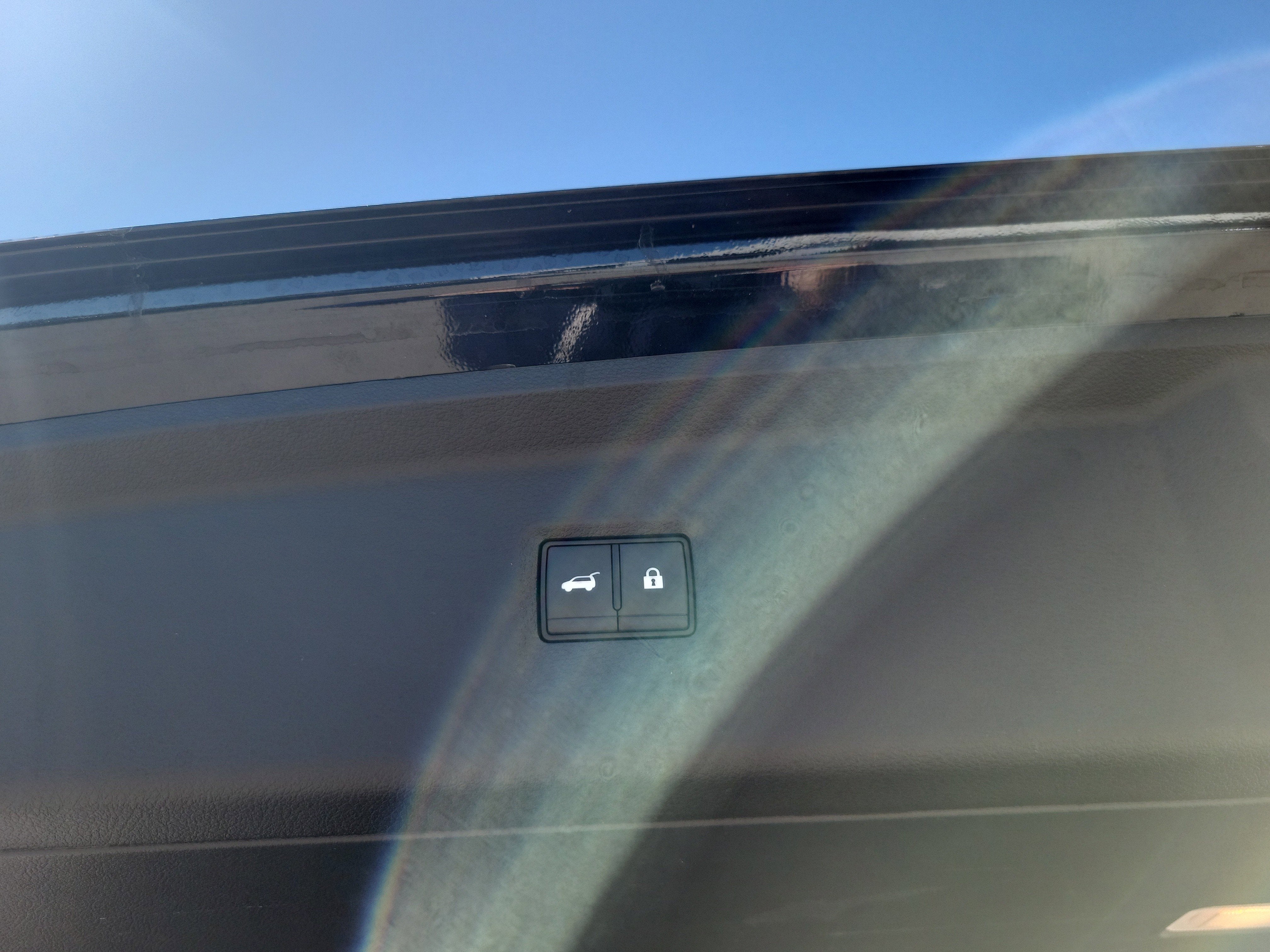 2023 INFINITI QX60 PURE