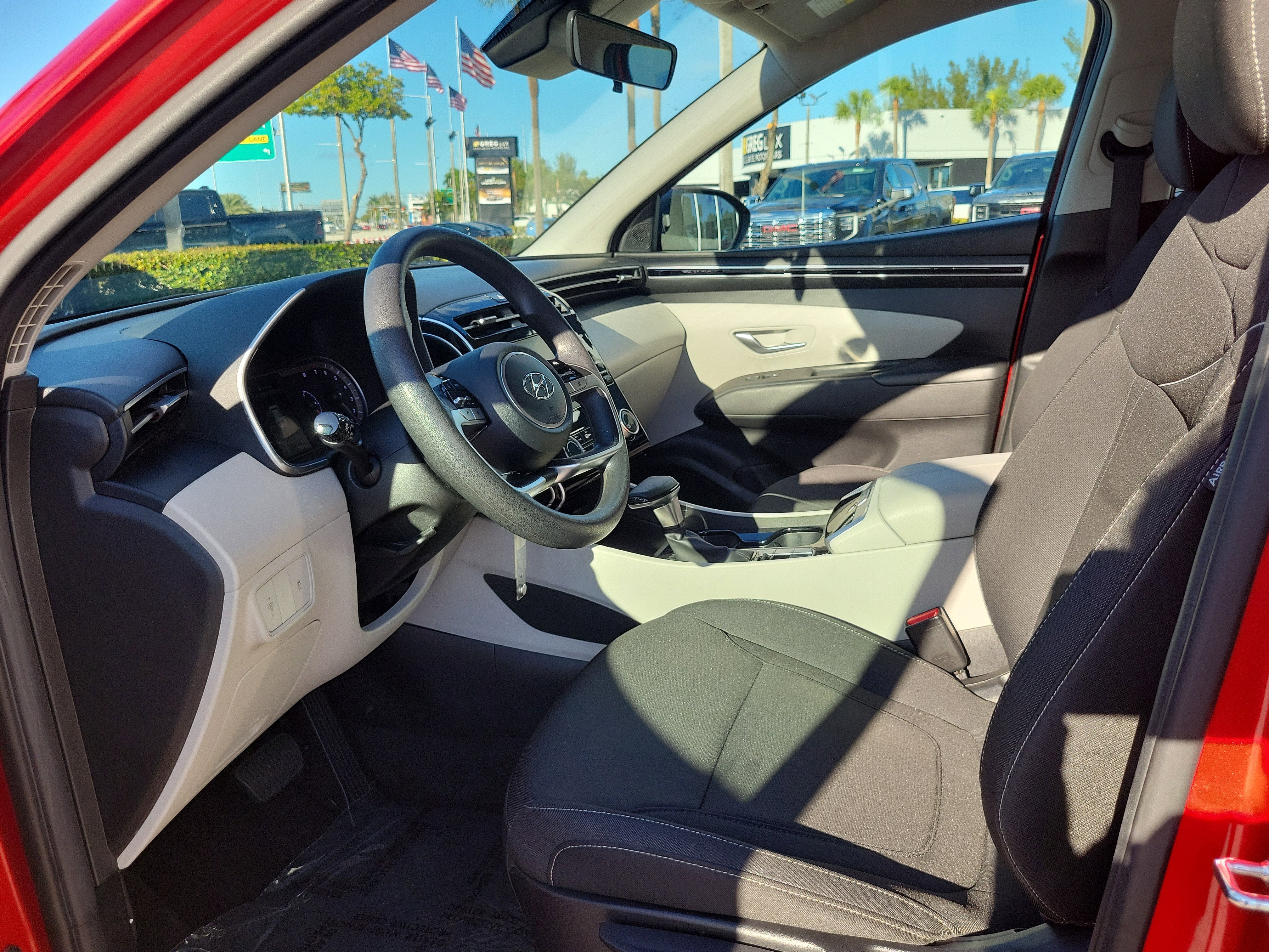 2023 Hyundai Tucson SE