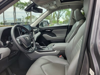 2021 Toyota Highlander XLE