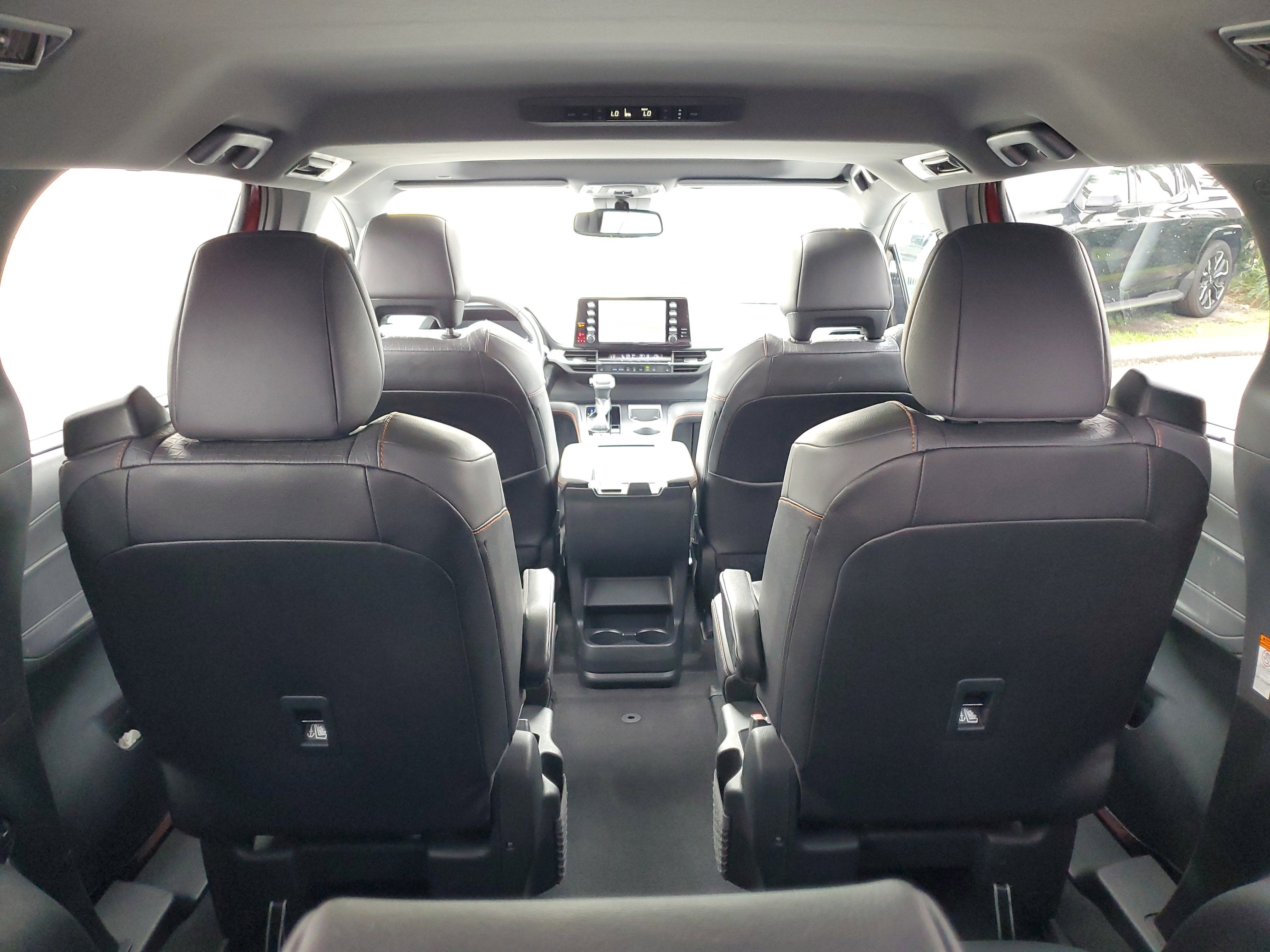 2022 Toyota Sienna XSE