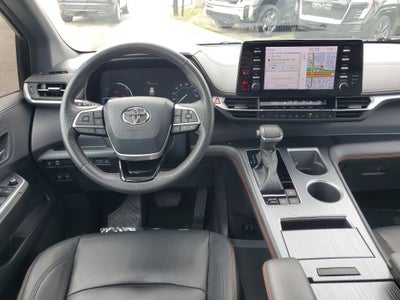 2022 Toyota Sienna XSE