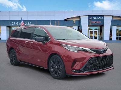 2022 Toyota Sienna XSE