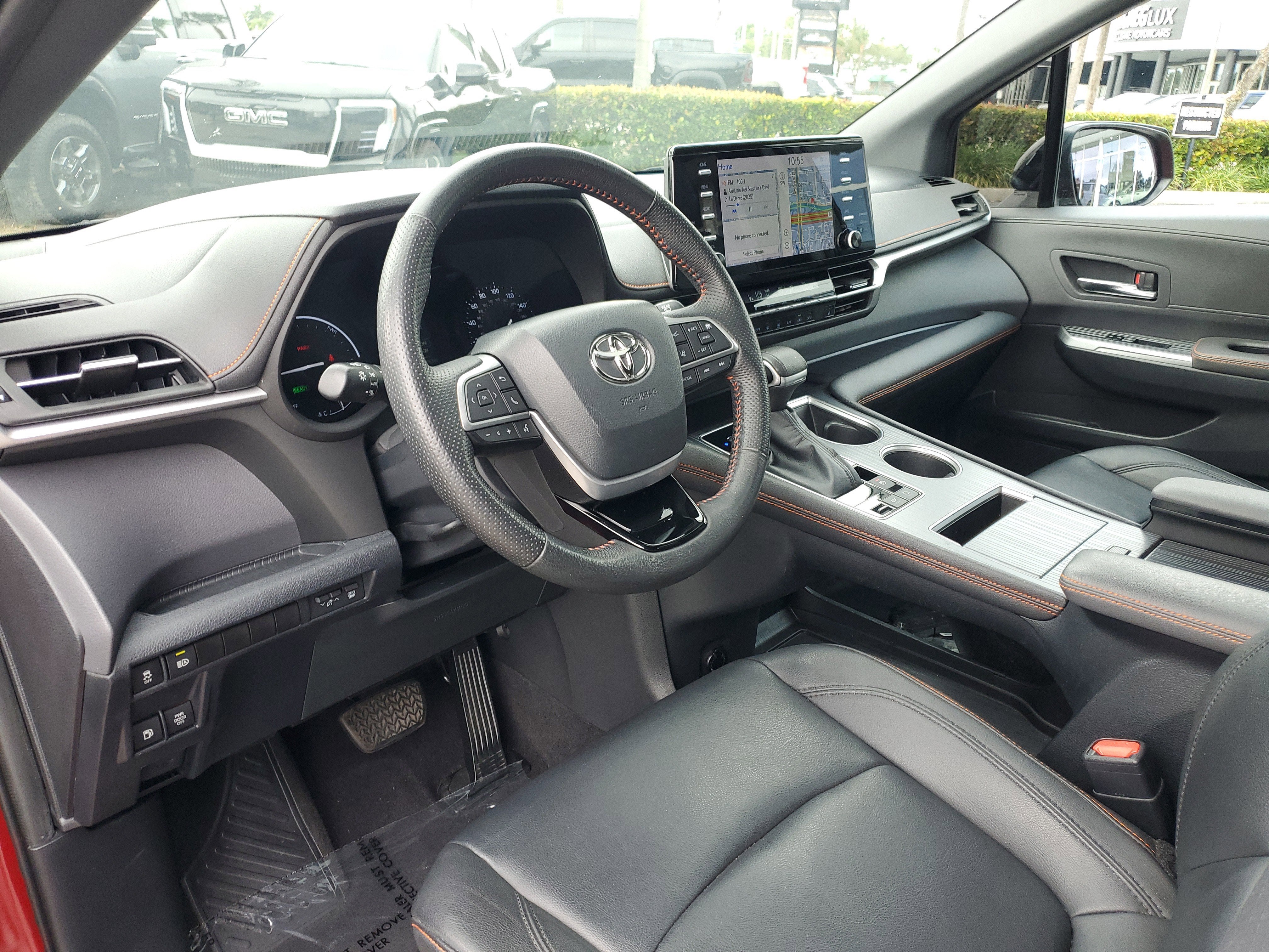 2022 Toyota Sienna XSE