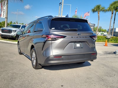 2026 Toyota Sienna XLE