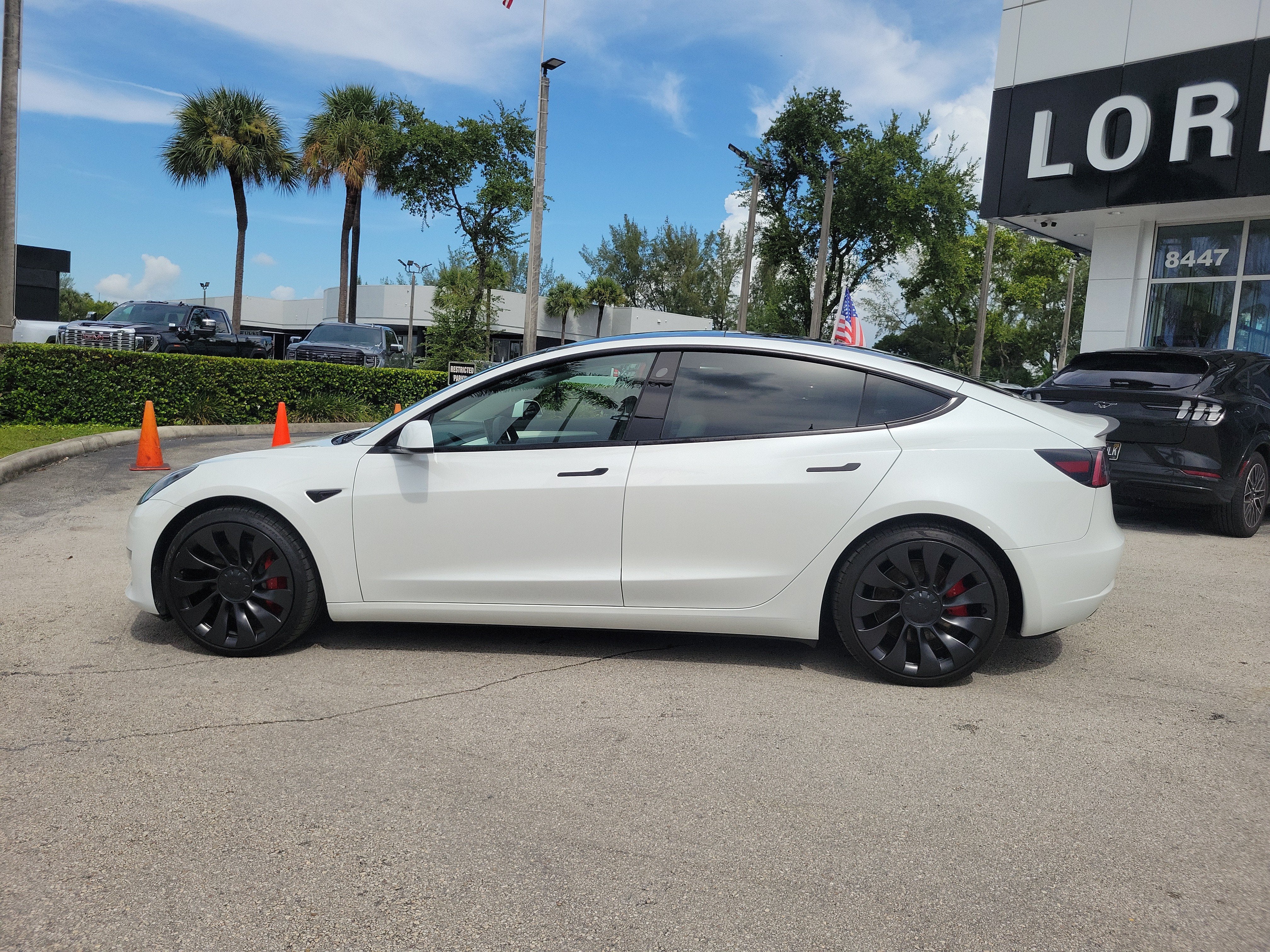 2023 Tesla Model 3 Performance