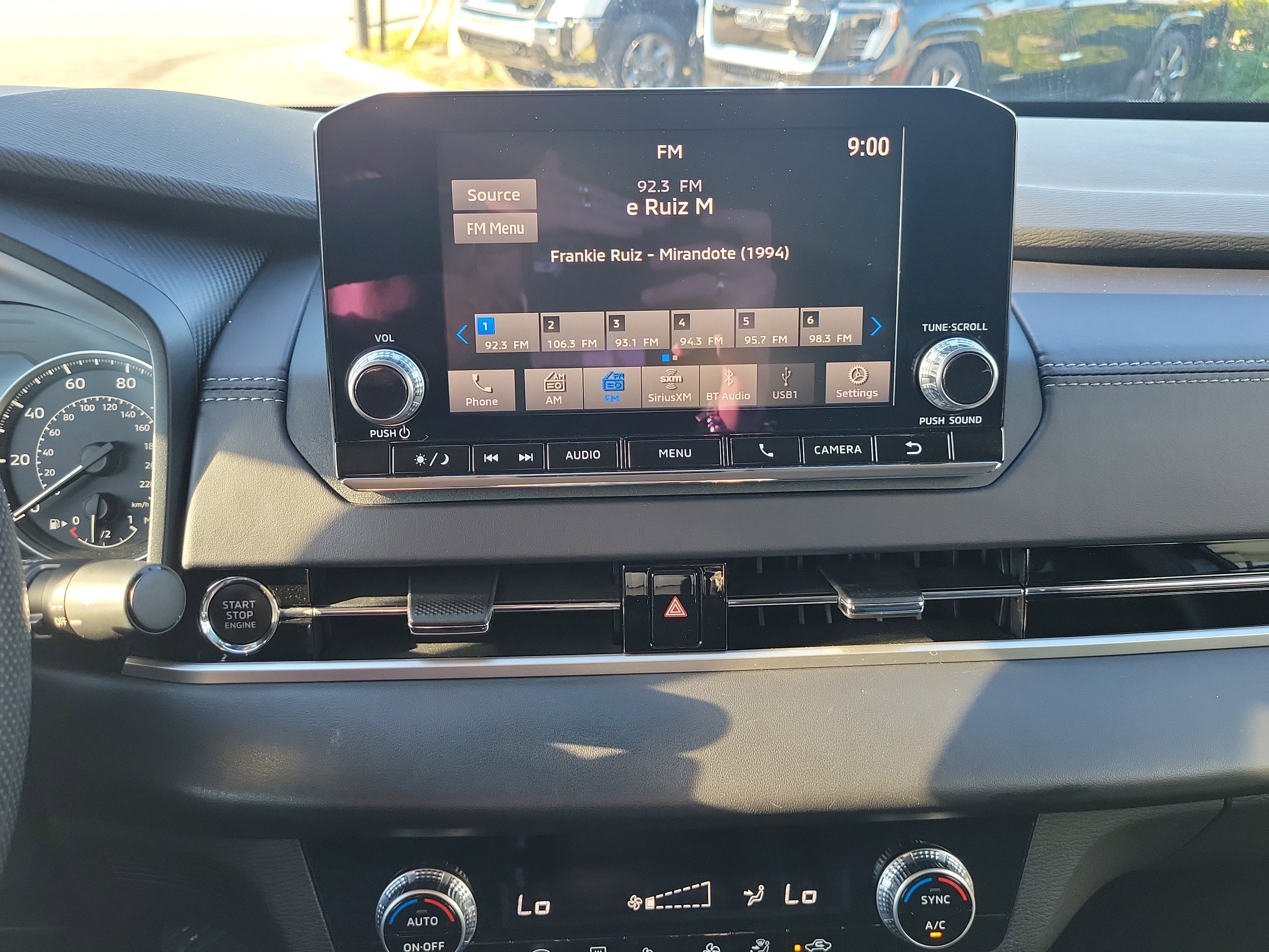 2024 Mitsubishi Outlander ES