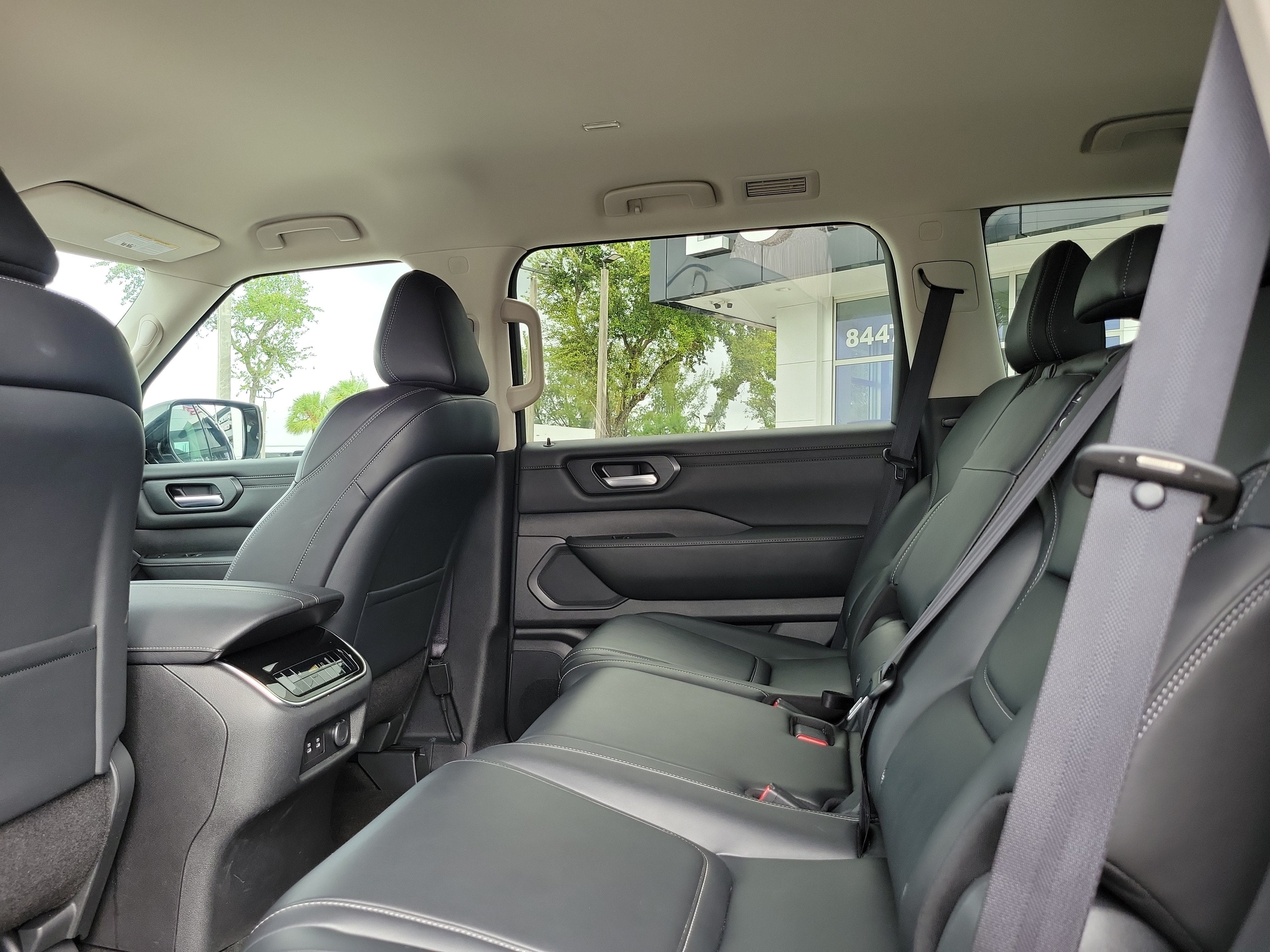 2026 Nissan Armada SV