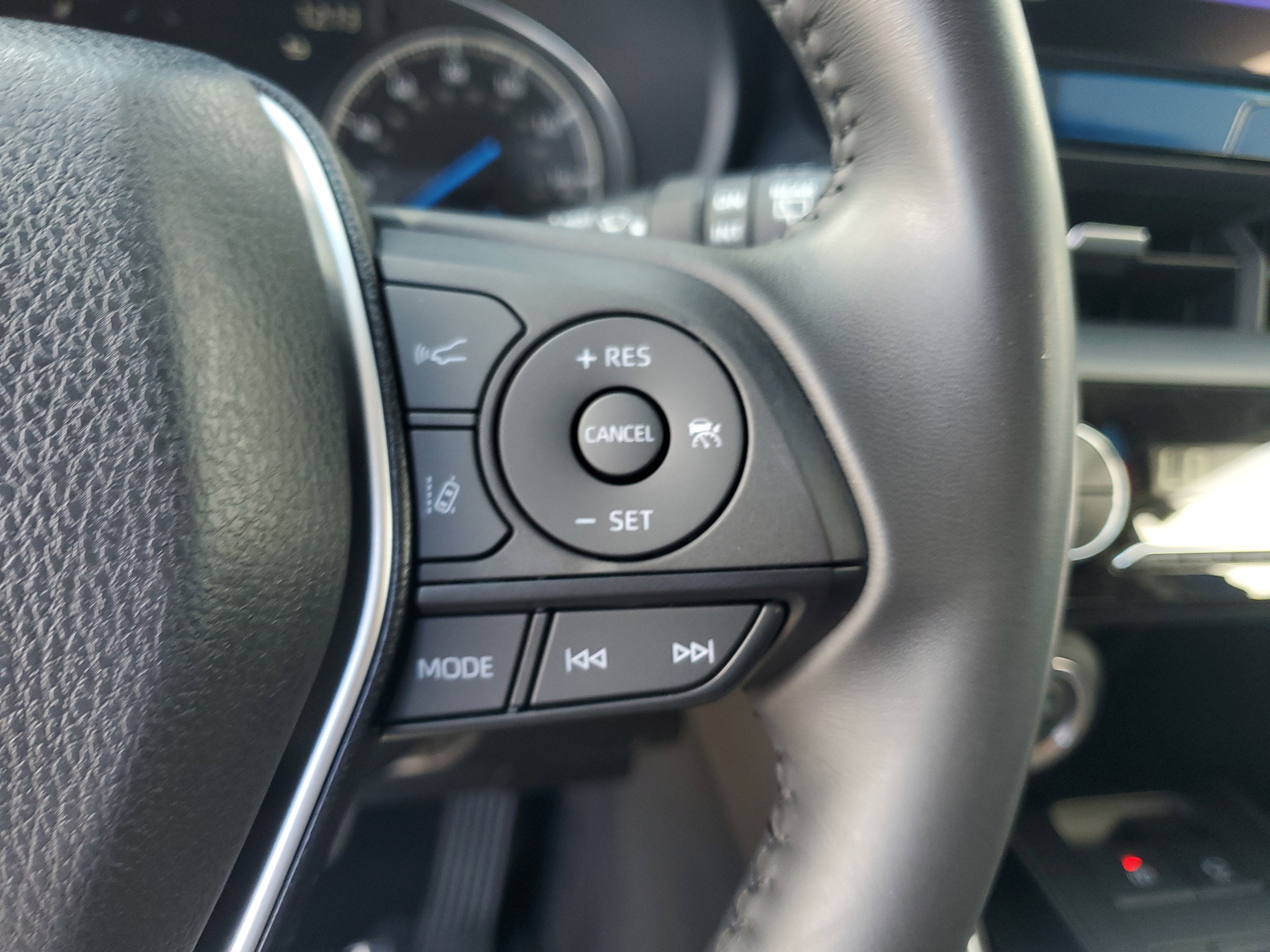 2024 Toyota Venza LE