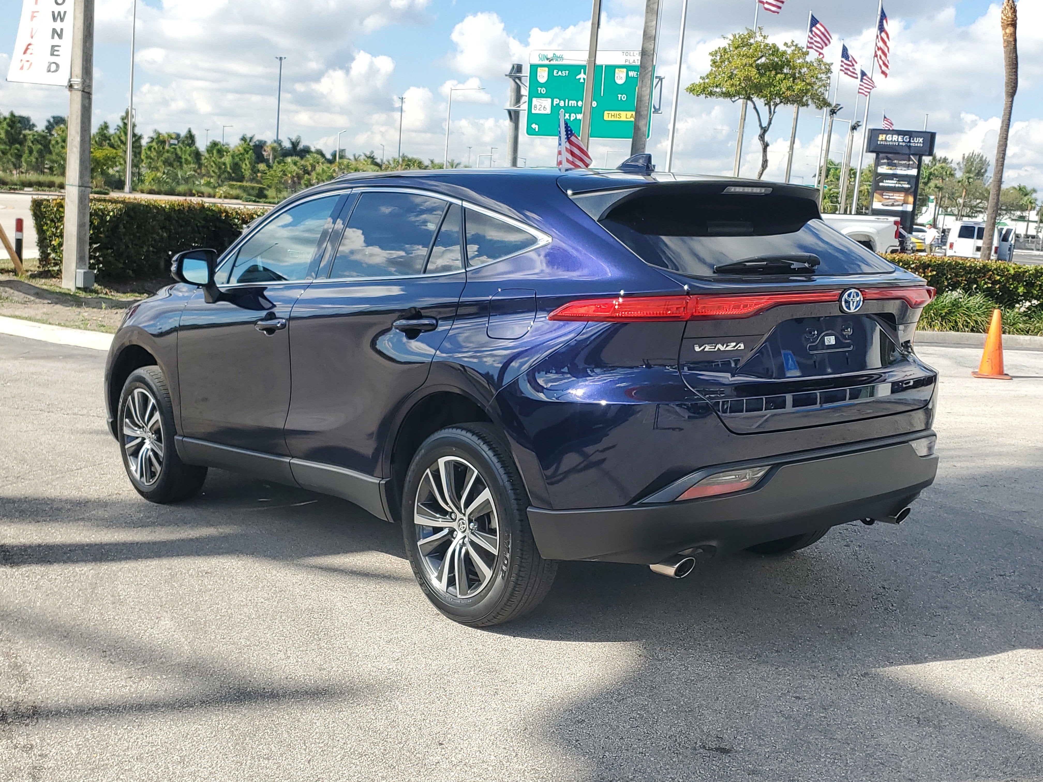 2024 Toyota Venza LE