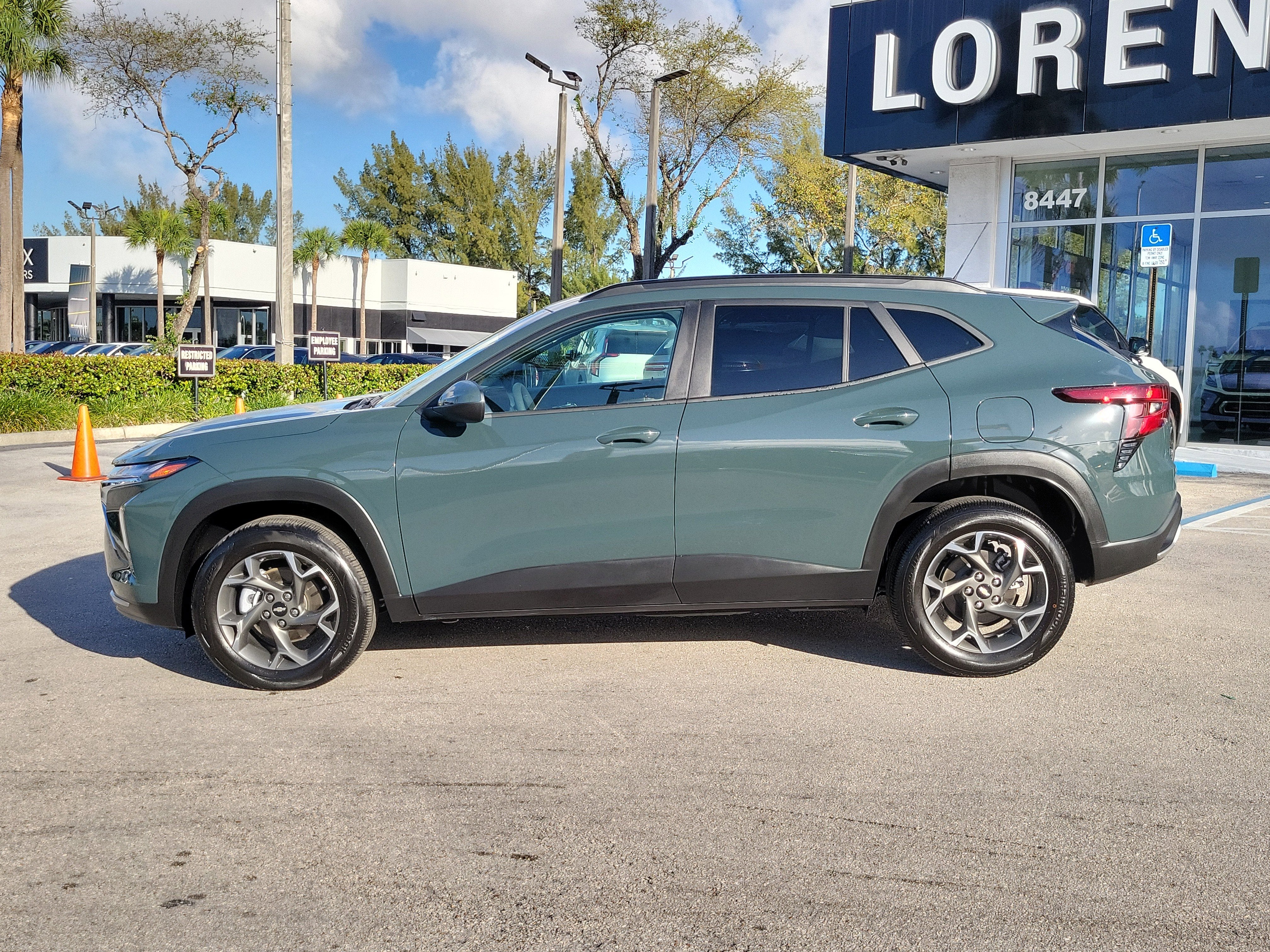 2025 Chevrolet Trax LT