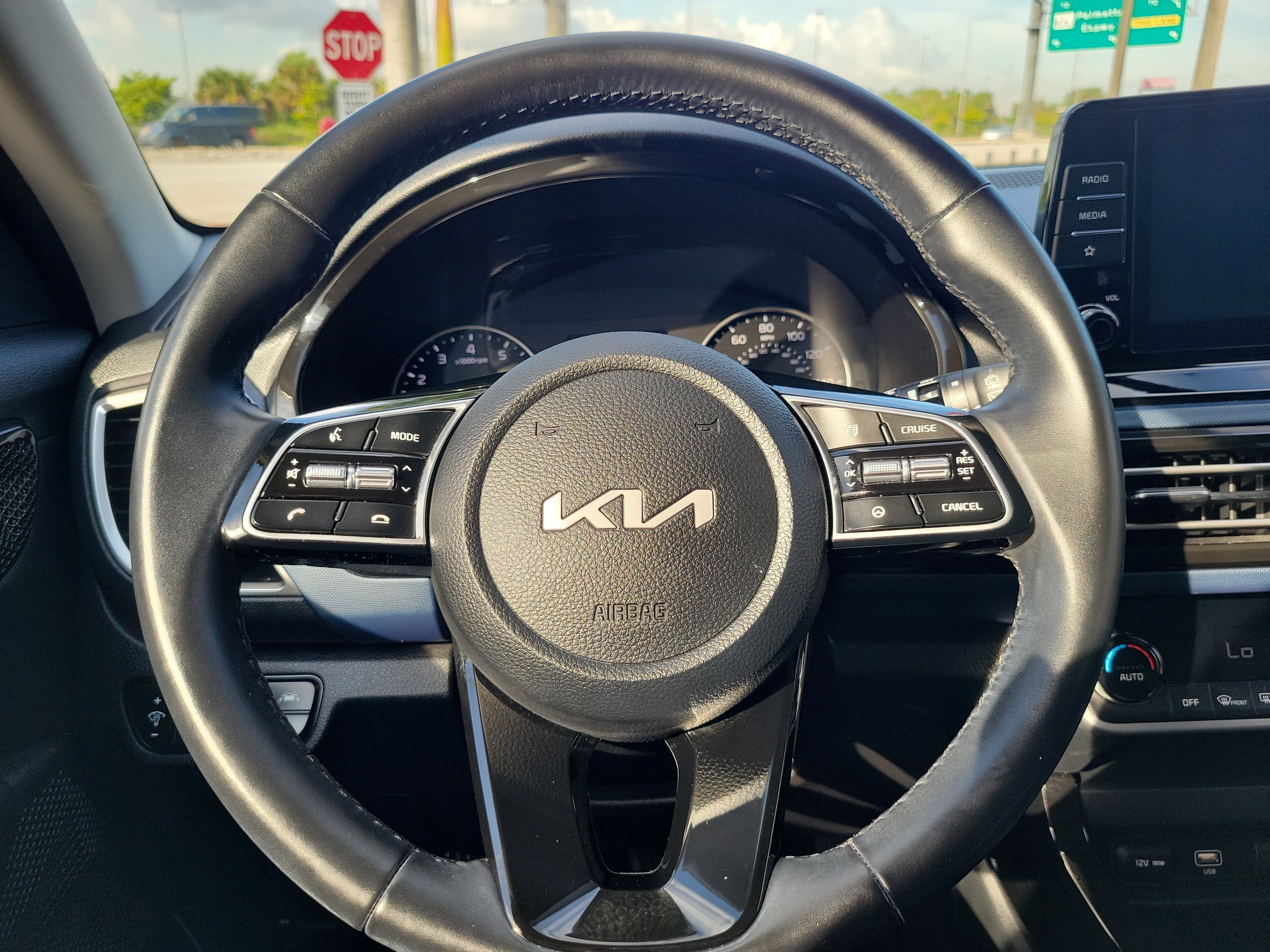 2023 Kia Seltos S