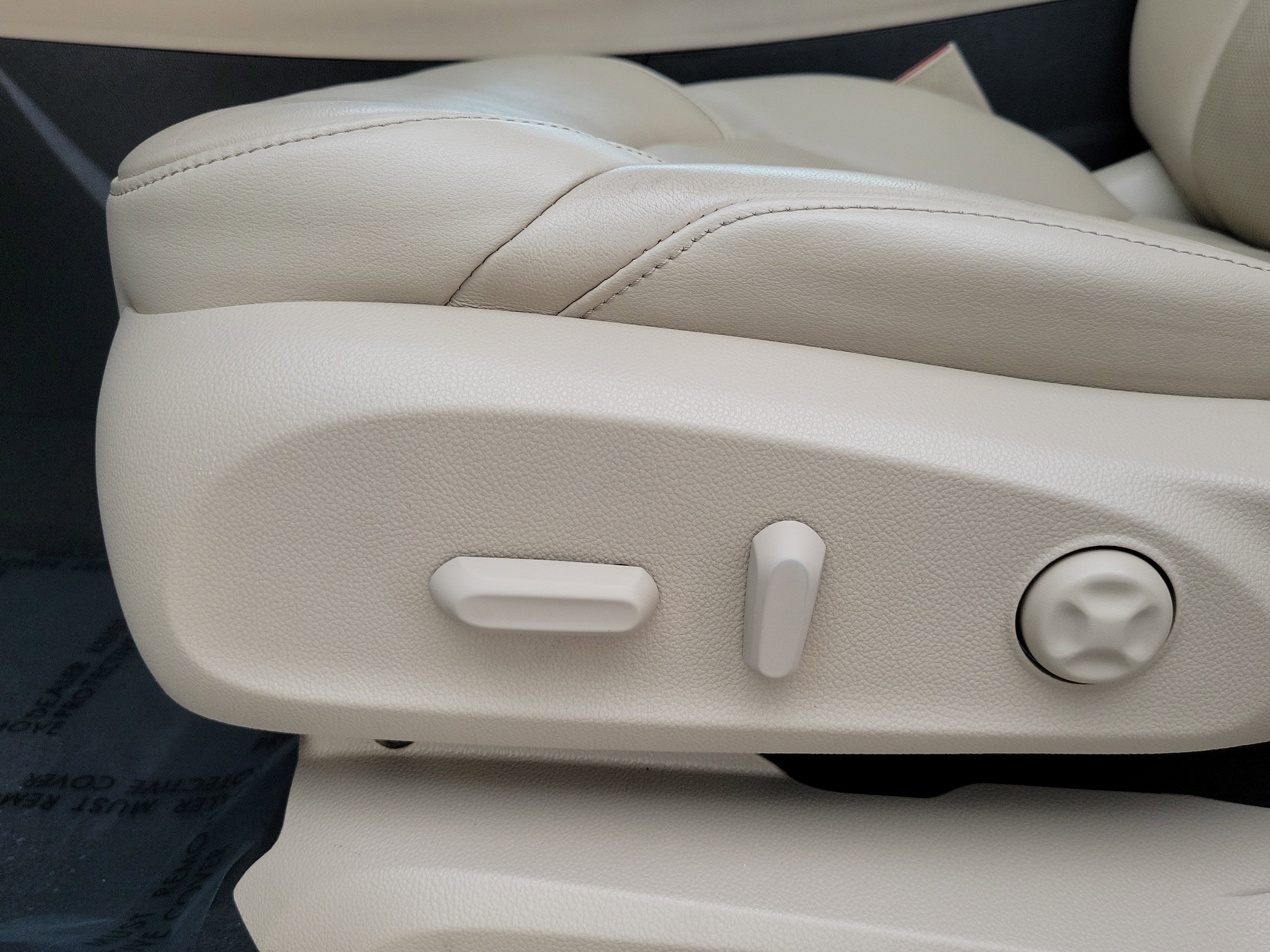 2020 Buick Envision Essence Group