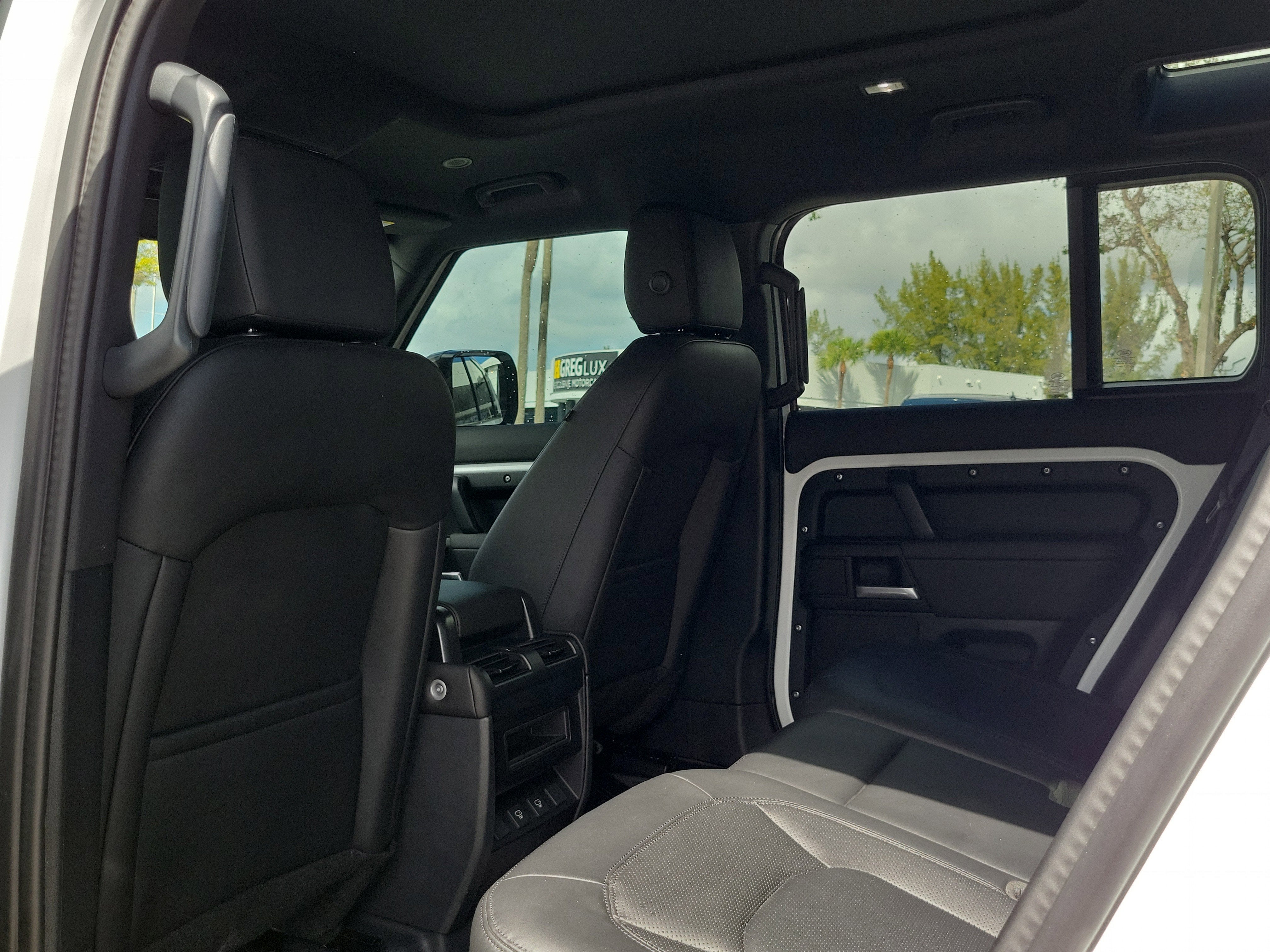 2025 Land Rover Defender S