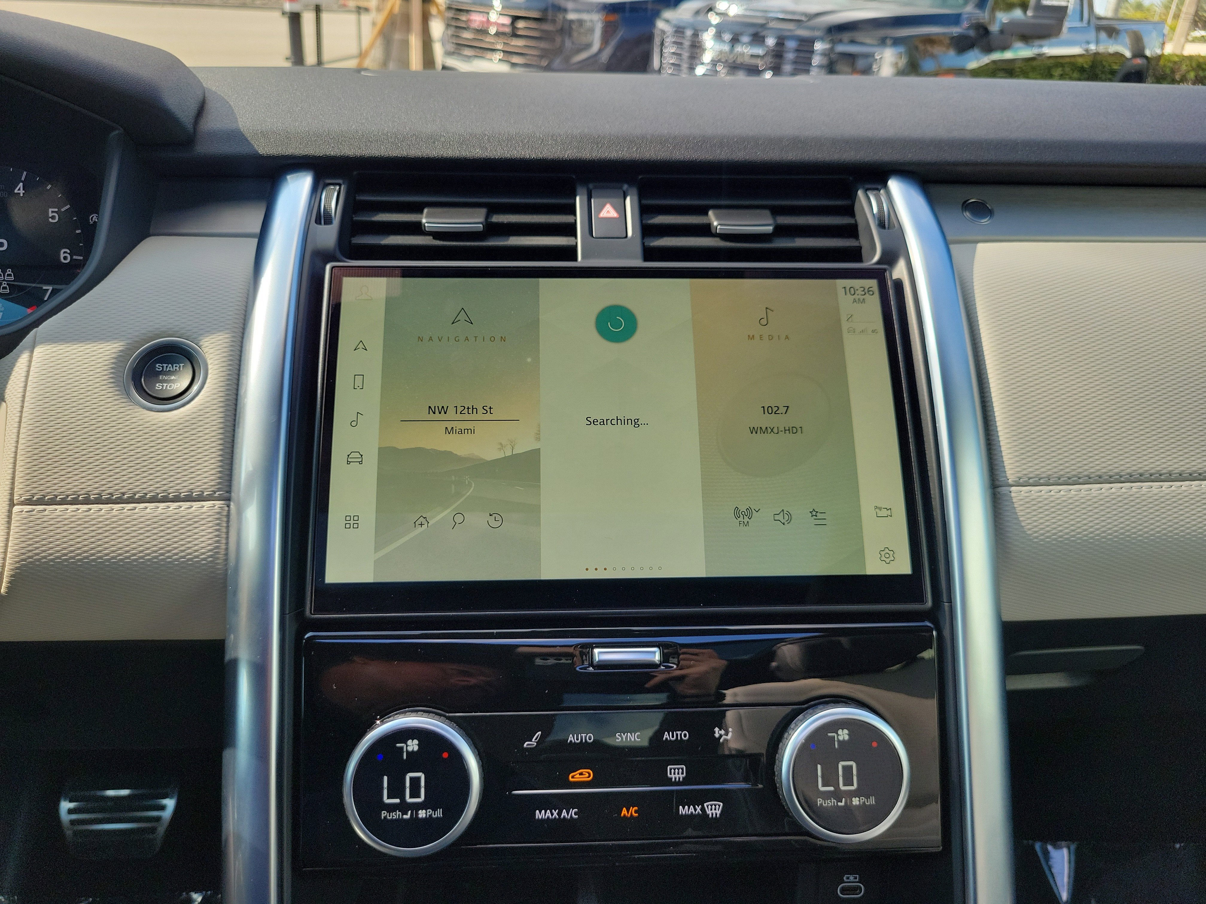 2023 Land Rover Discovery HSE R-Dynamic