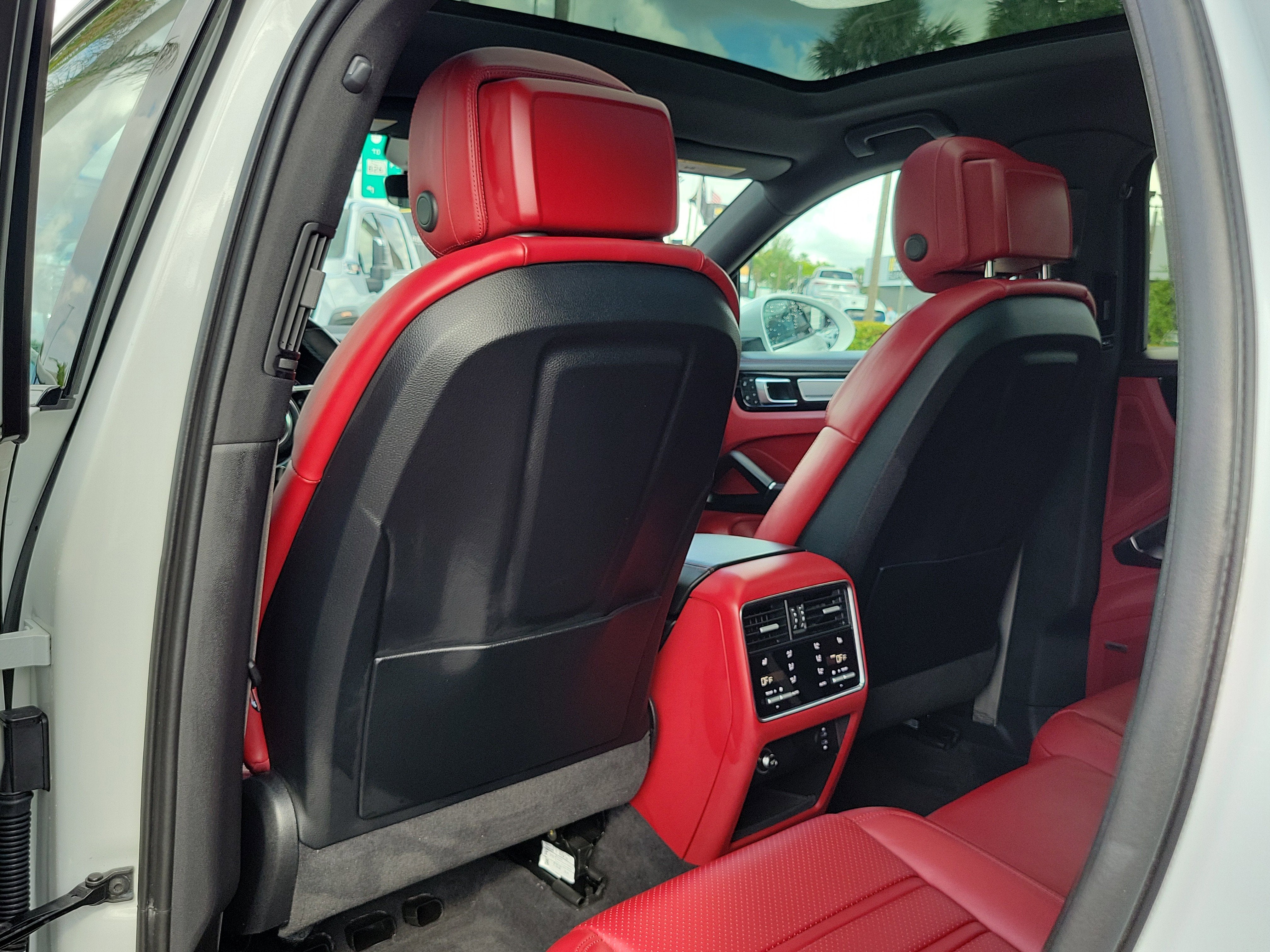 2023 Porsche Cayenne NA