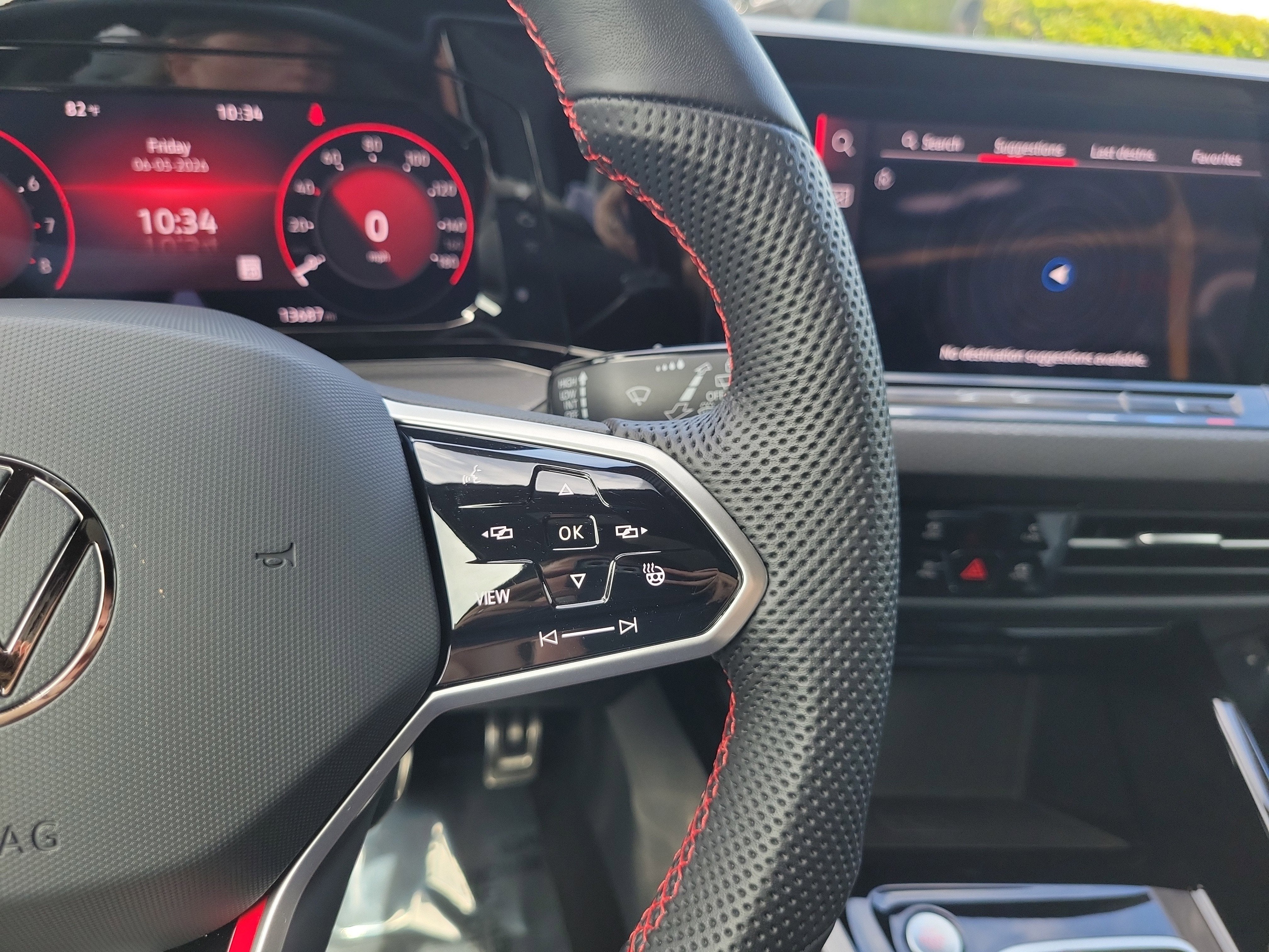 2024 Volkswagen Golf GTI 380 SE