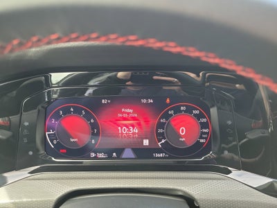 2024 Volkswagen Golf GTI 380 SE