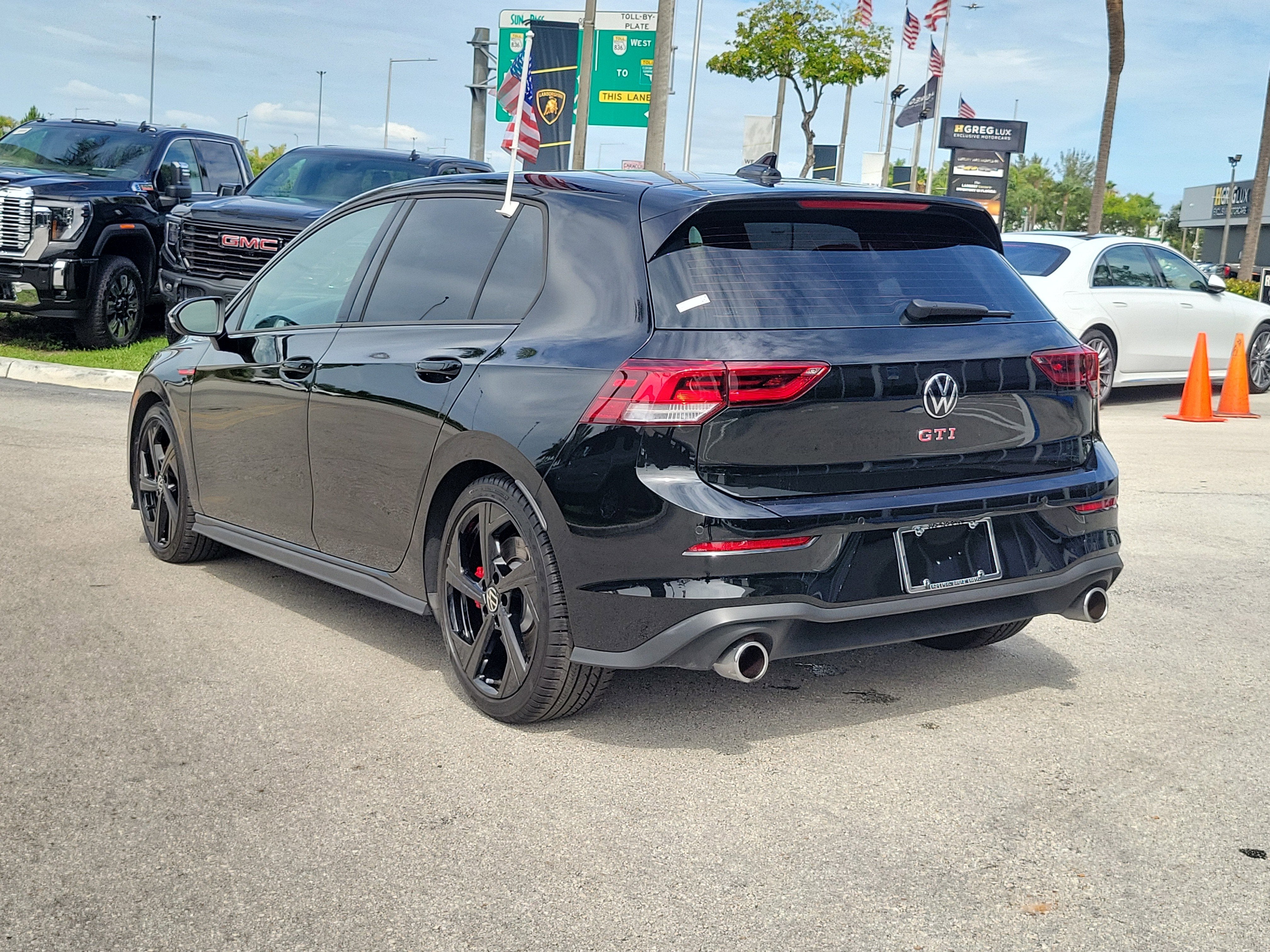 2024 Volkswagen Golf GTI 380 SE