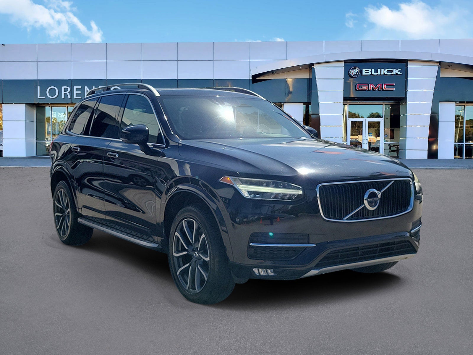 2016 Volvo XC90 T6 Momentum