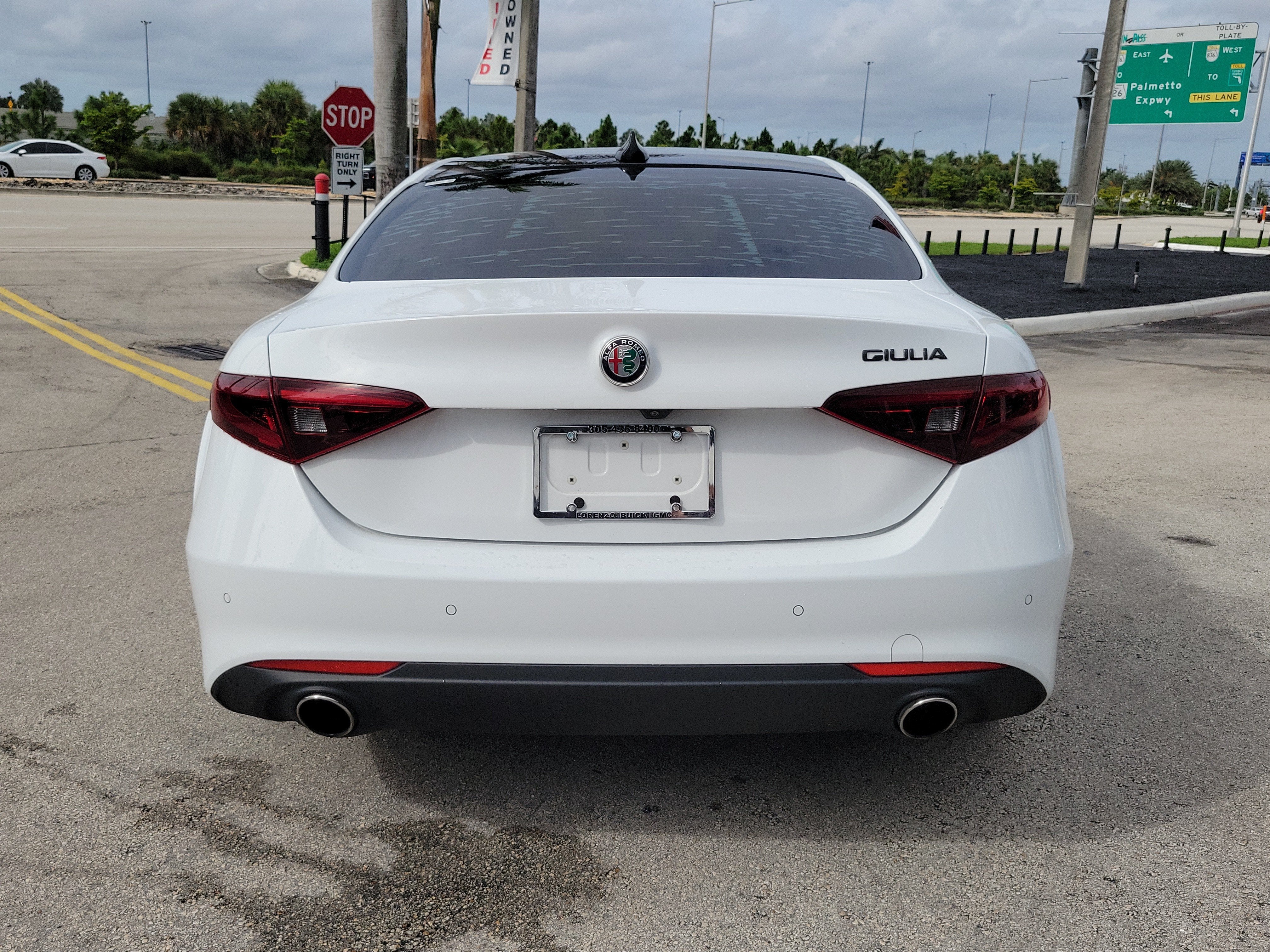 2021 Alfa Romeo Giulia BASE