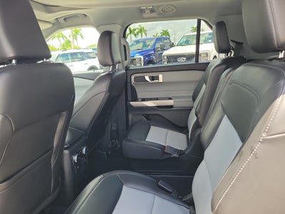 2023 Ford Explorer XLT 4WD
