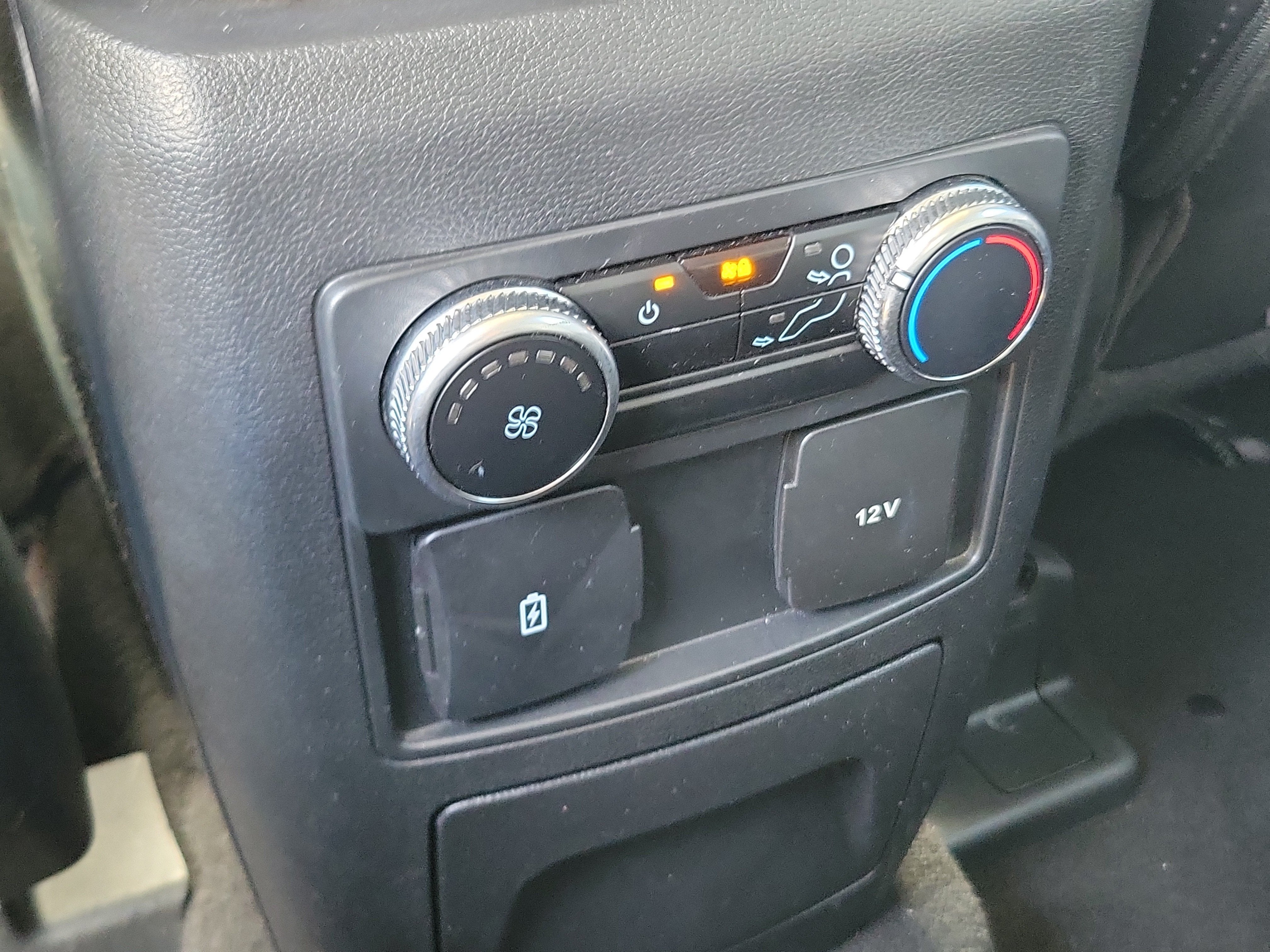 2023 Ford Explorer XLT 4WD
