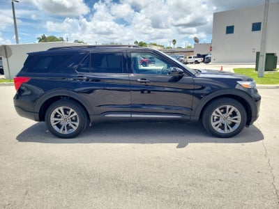 2023 Ford Explorer XLT 4WD