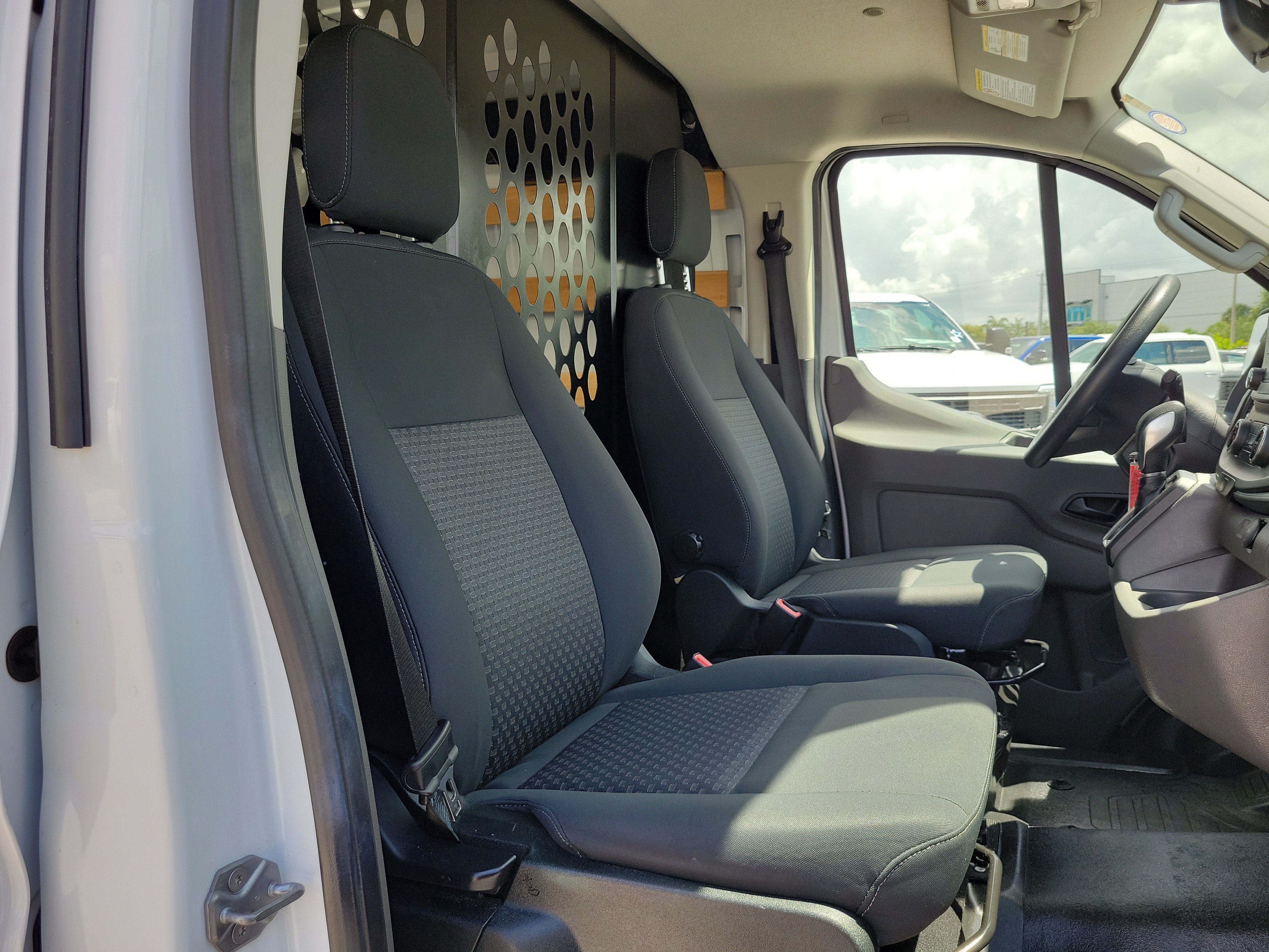 2025 Ford Transit Cargo Van T-250 130" Low Rf 9070 GVWR RWD