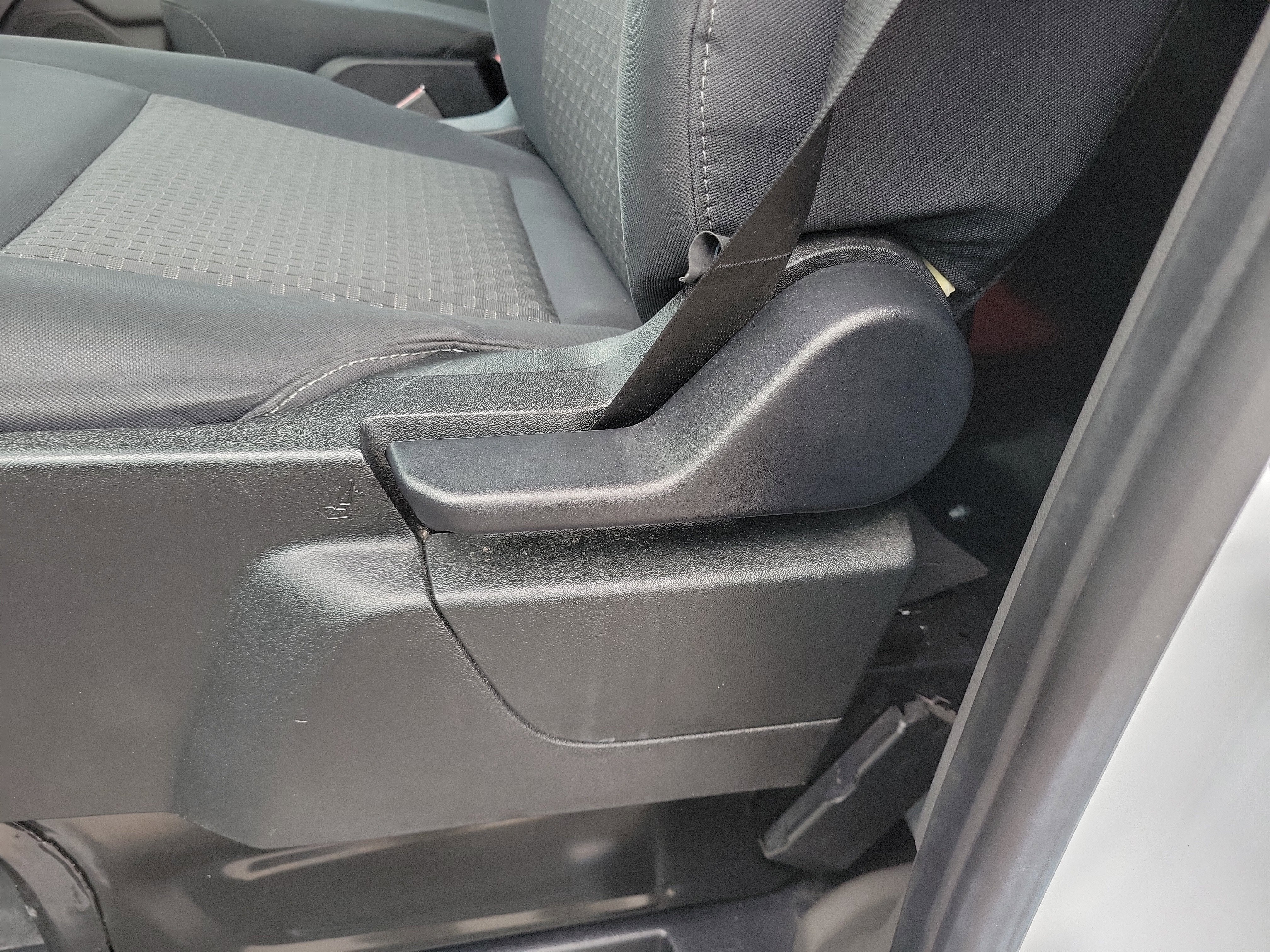 2024 Ford Transit Cargo Van T-250 130" Low Rf 9070 GVWR RWD