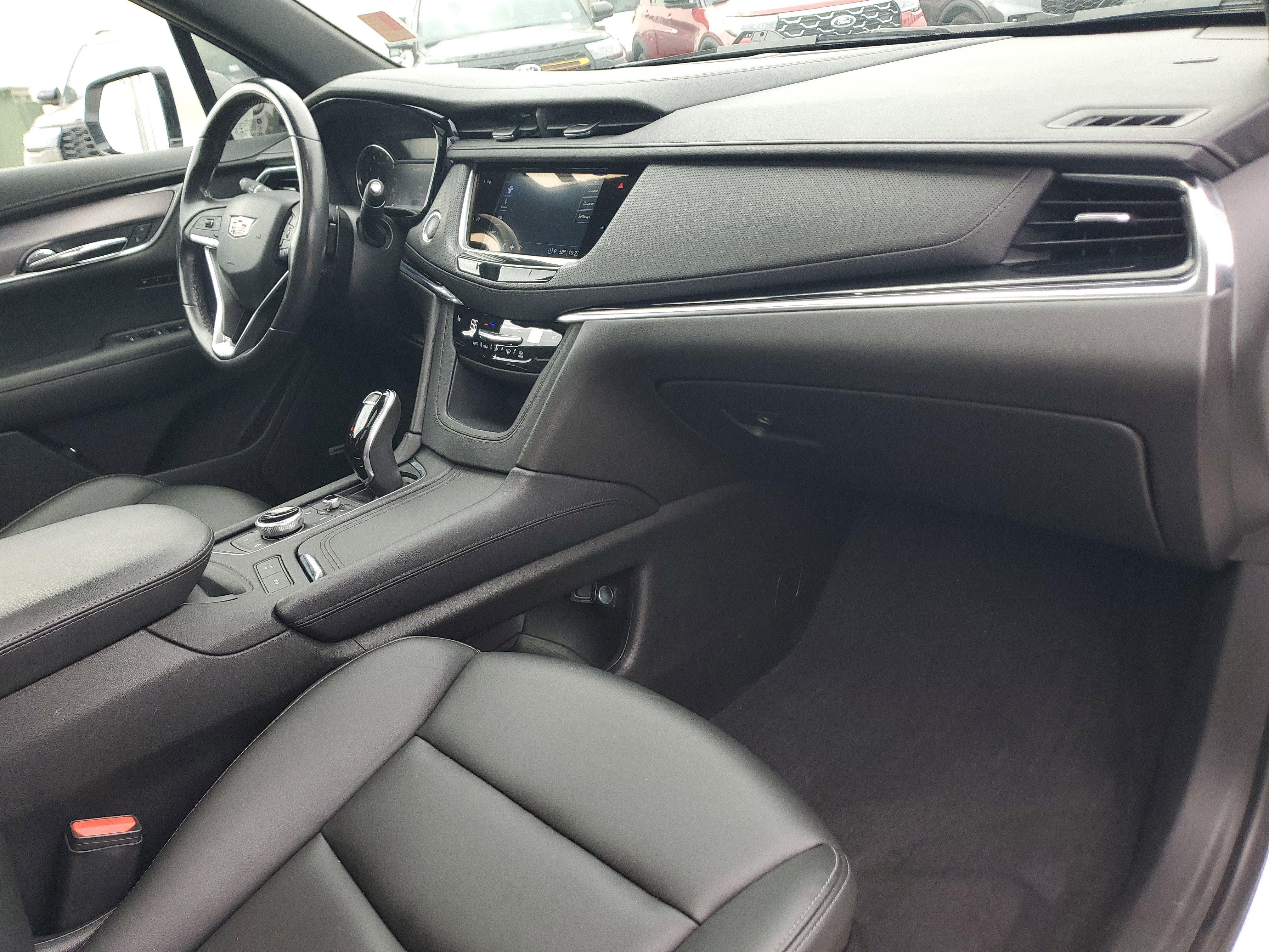 2021 Cadillac XT6 Luxury