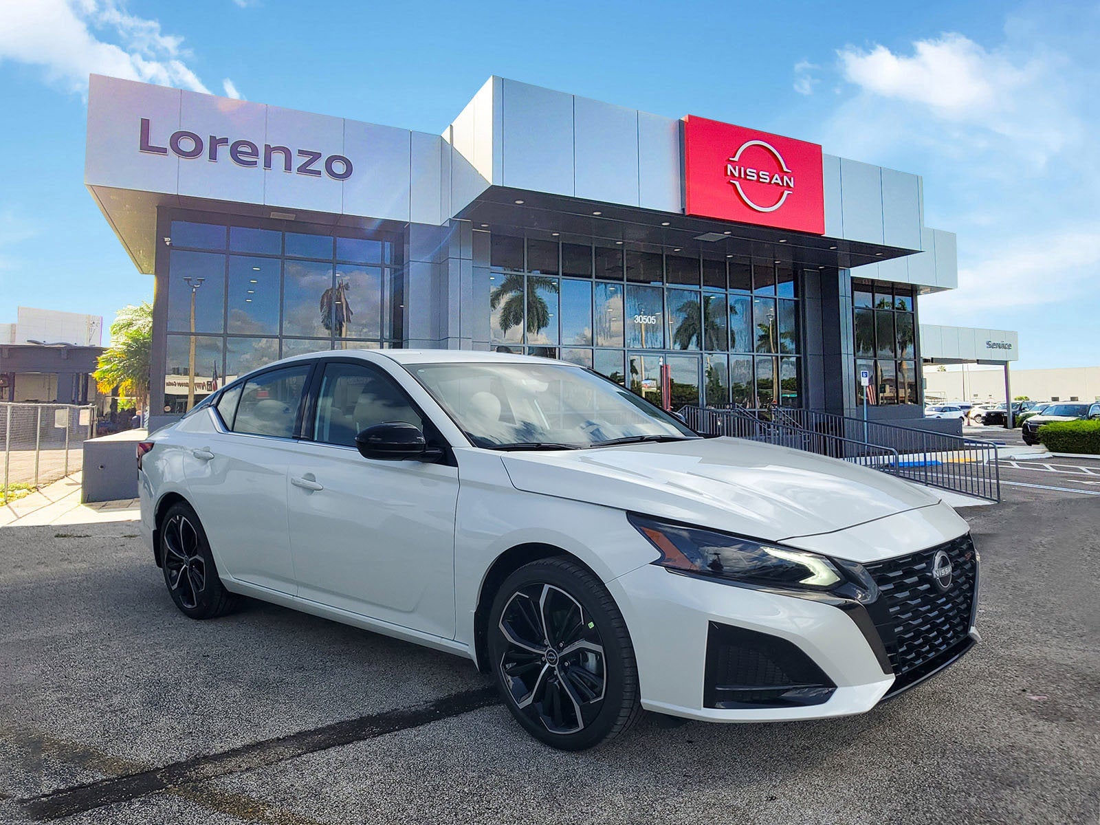 2025 Nissan Altima SR