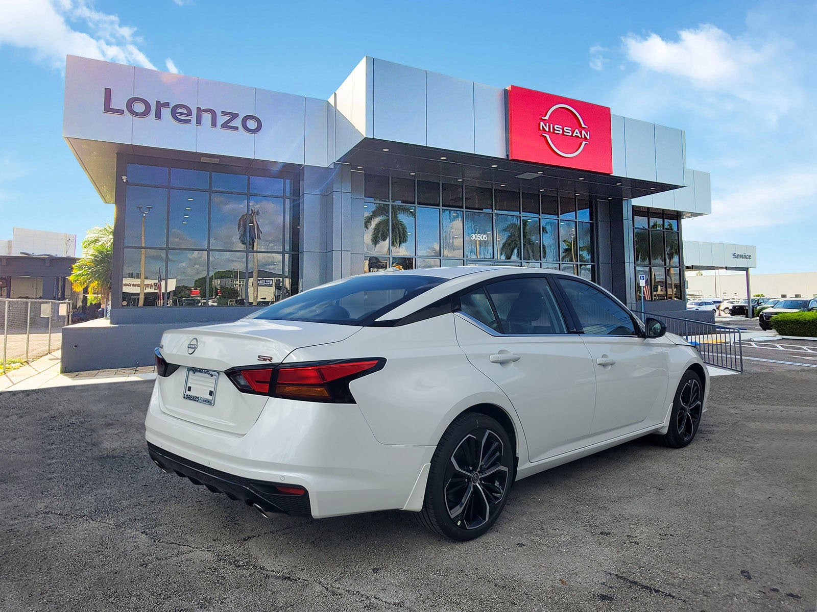 2025 Nissan Altima SR