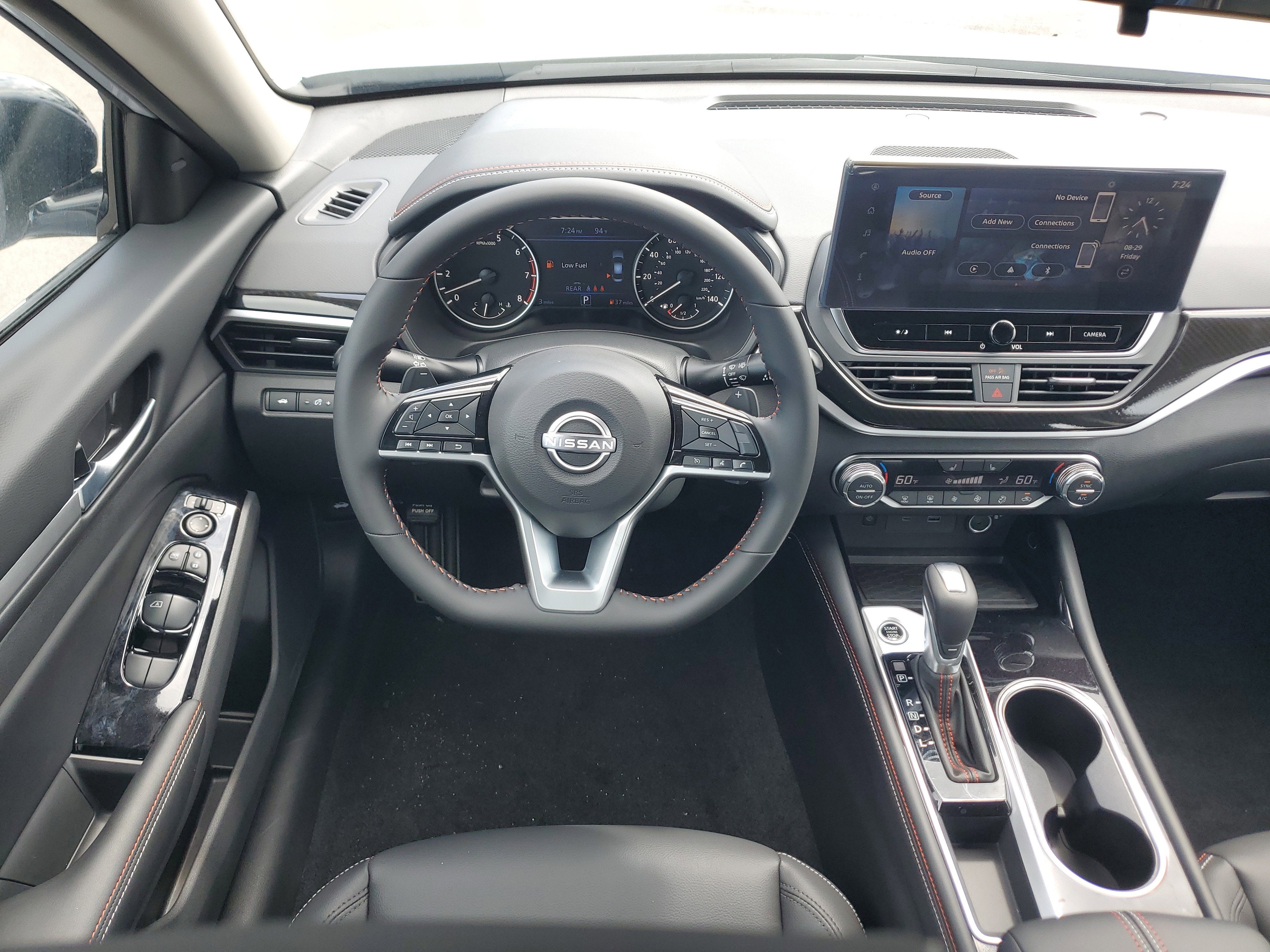 2025 Nissan Altima SR