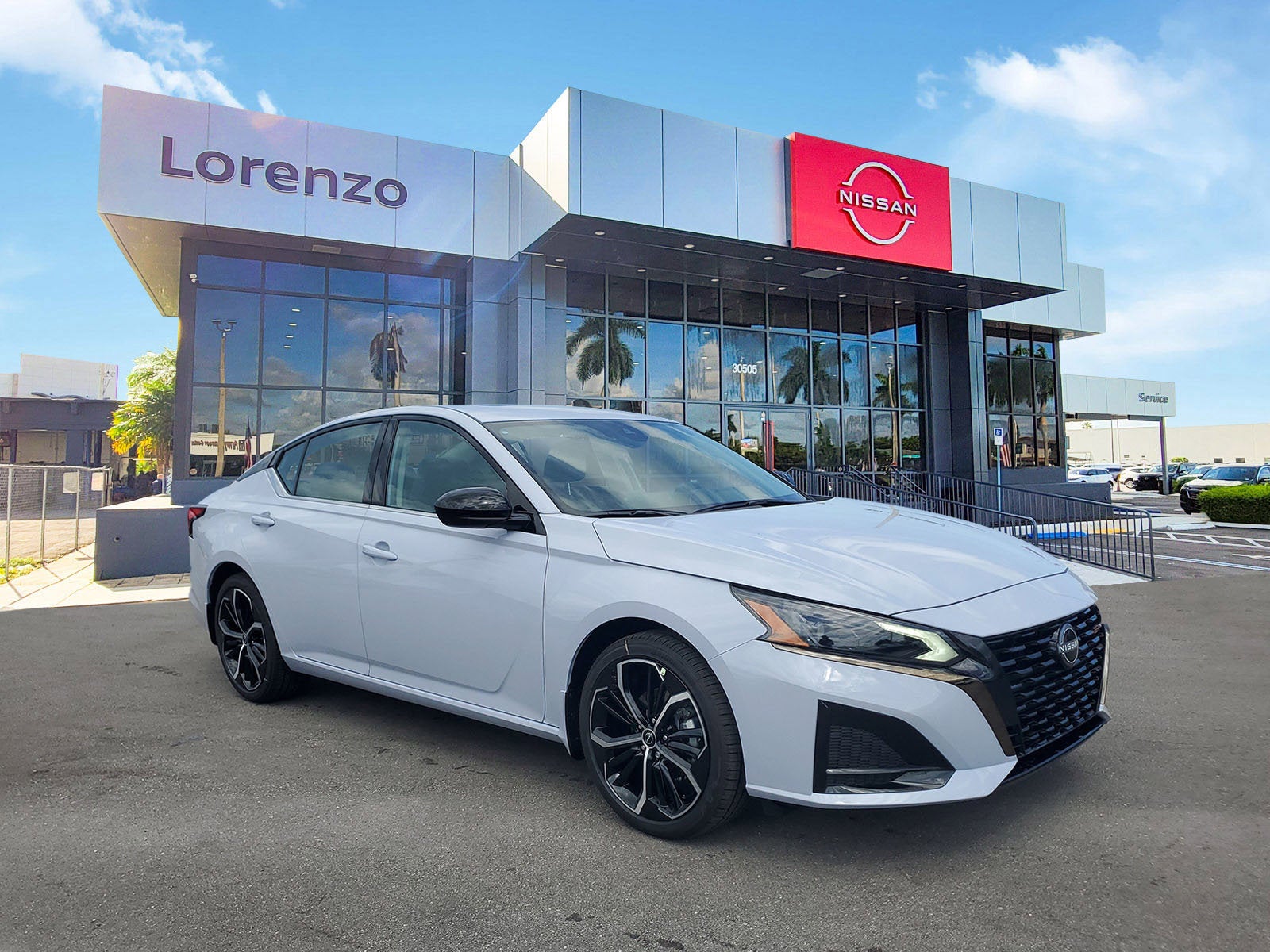 2025 Nissan Altima SR