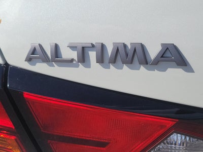 2026 Nissan Altima SR