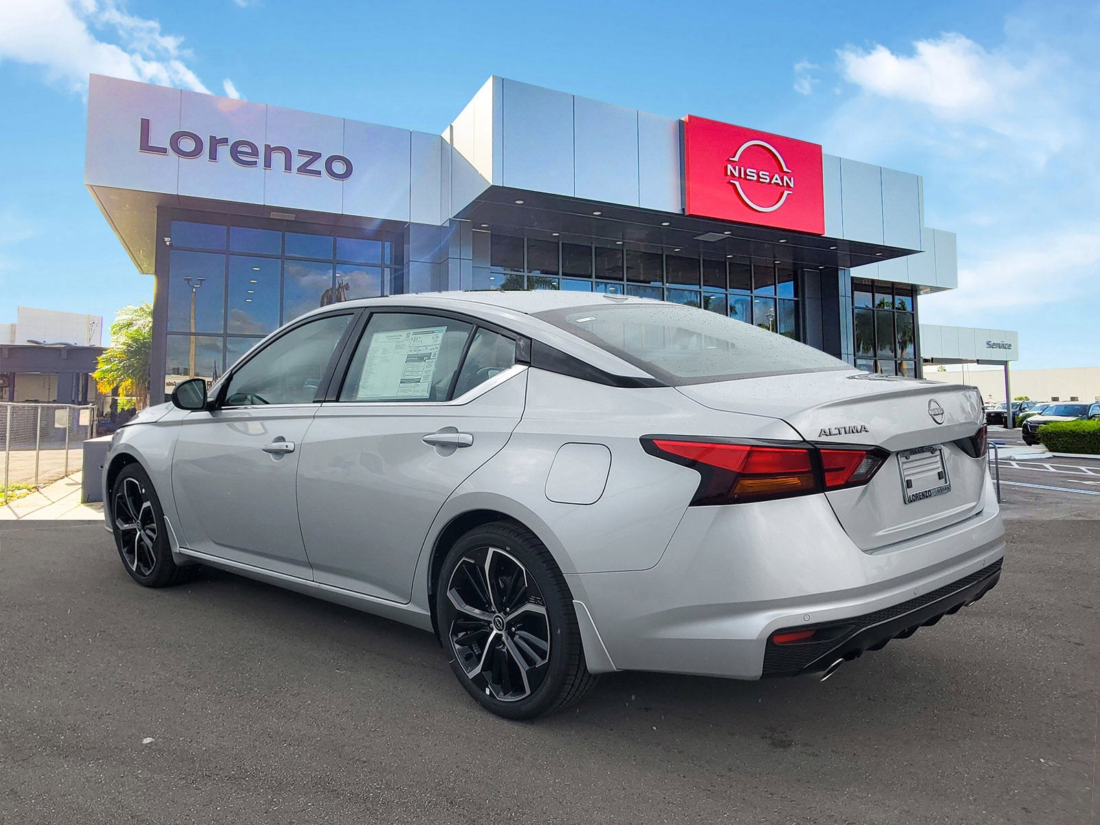 2025 Nissan Altima SR