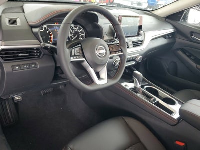 2025 Nissan Altima SR