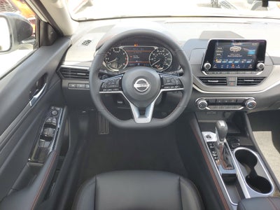 2025 Nissan Altima SR