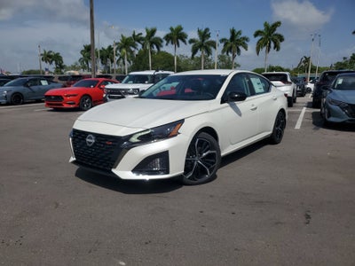 2025 Nissan Altima SR