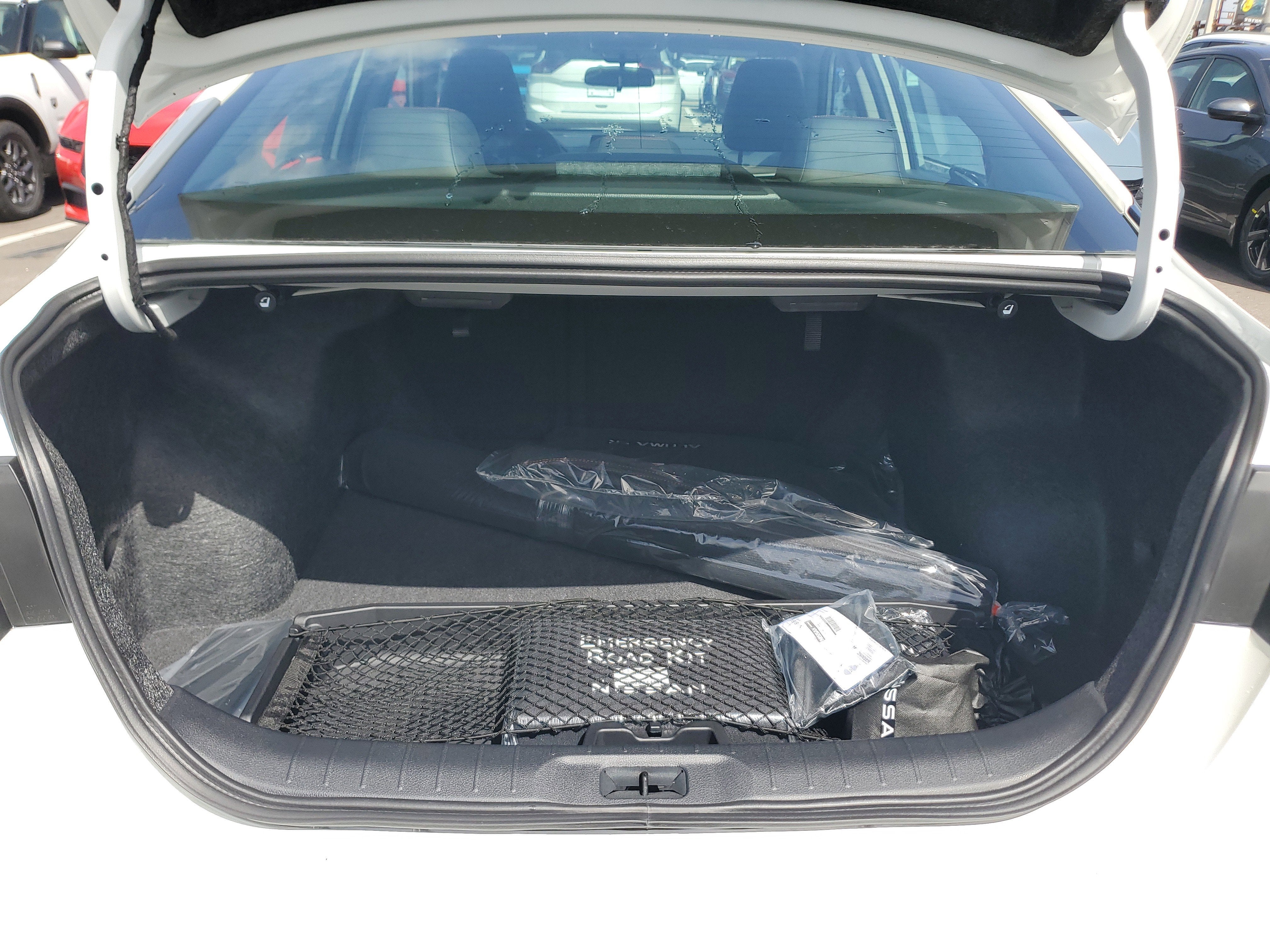 2025 Nissan Altima SR