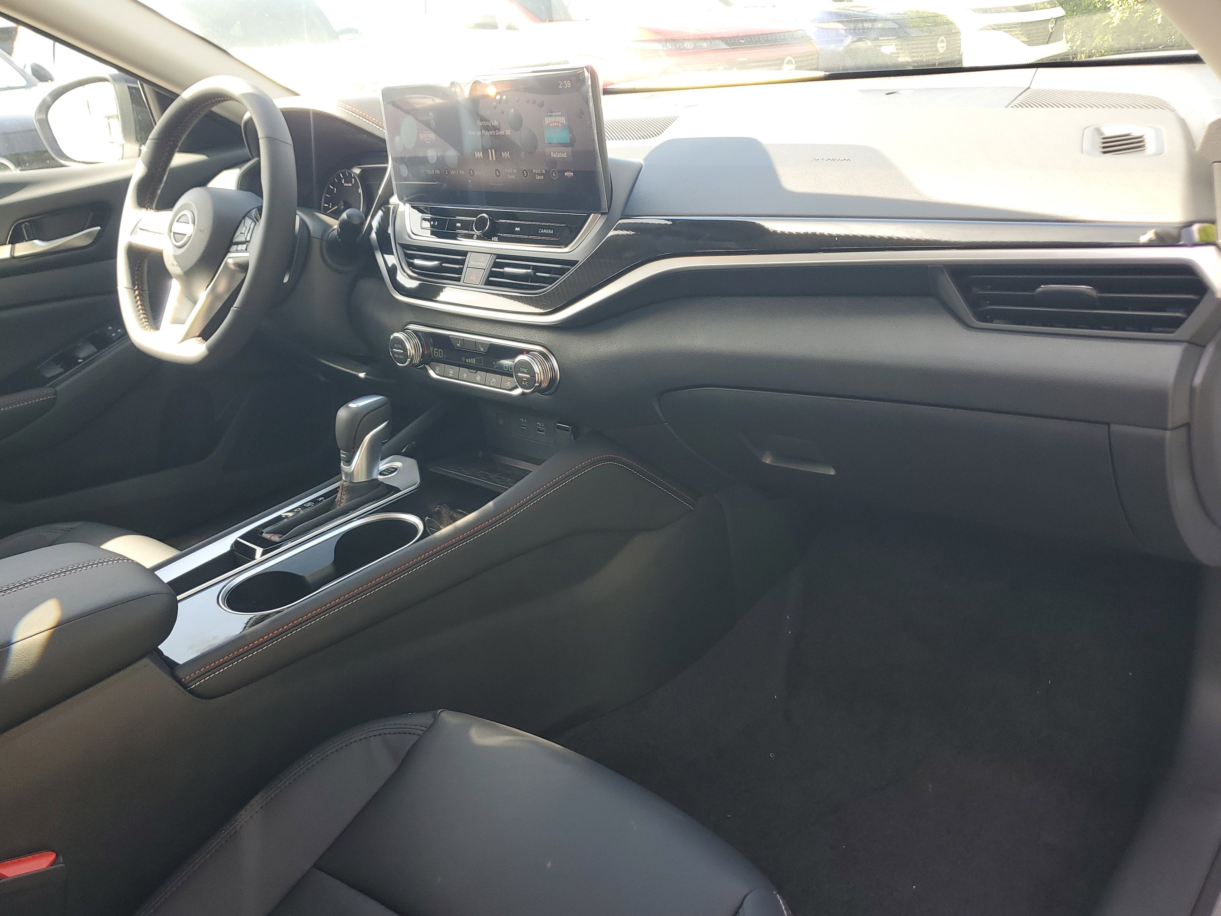 2025 Nissan Altima SR