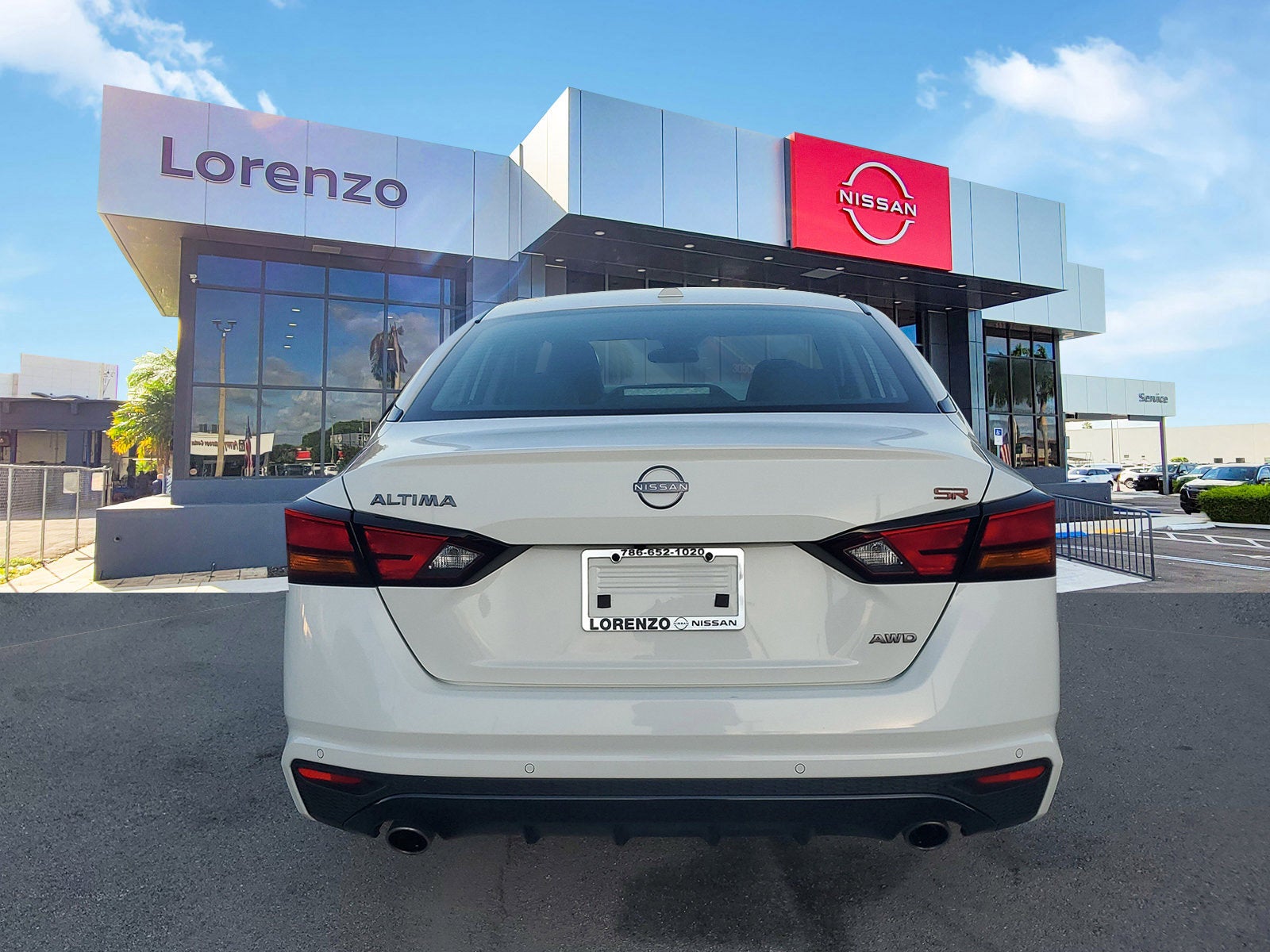 2025 Nissan Altima SR