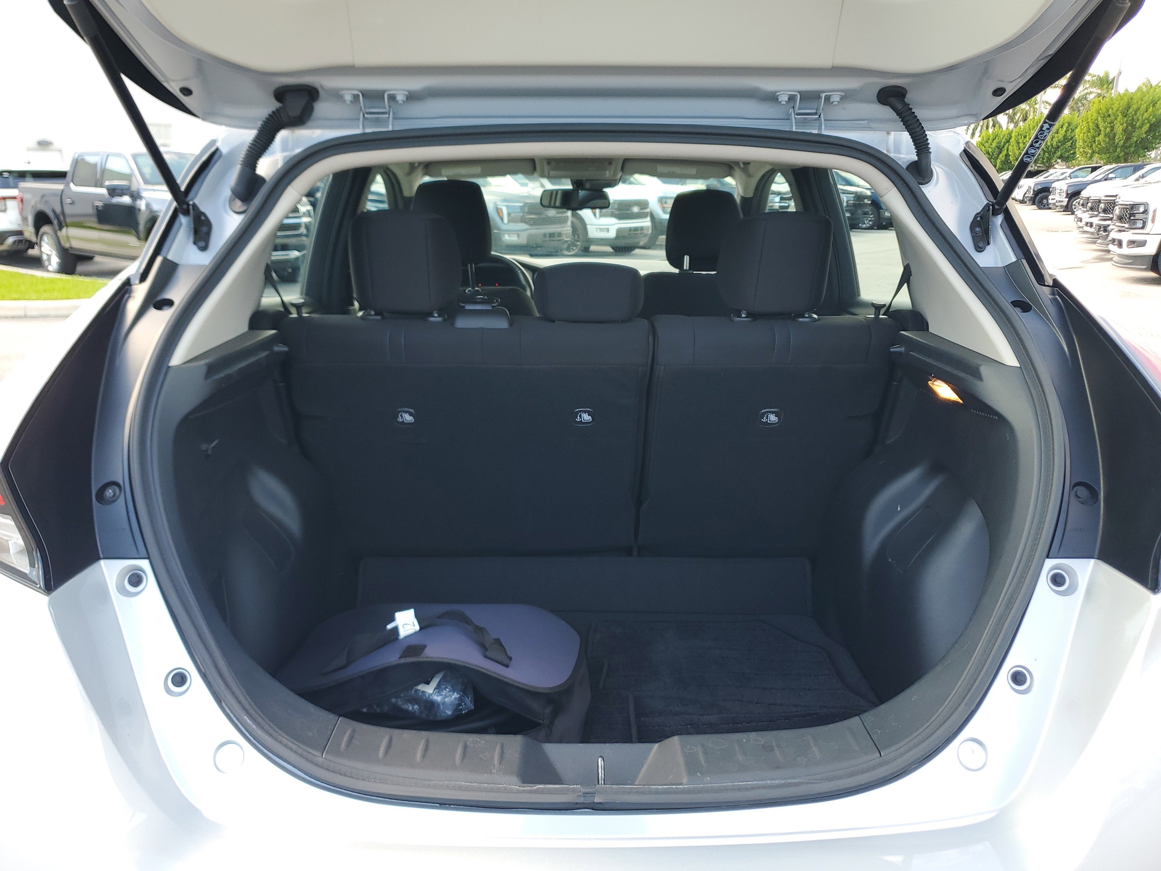 2024 Nissan LEAF SV PLUS