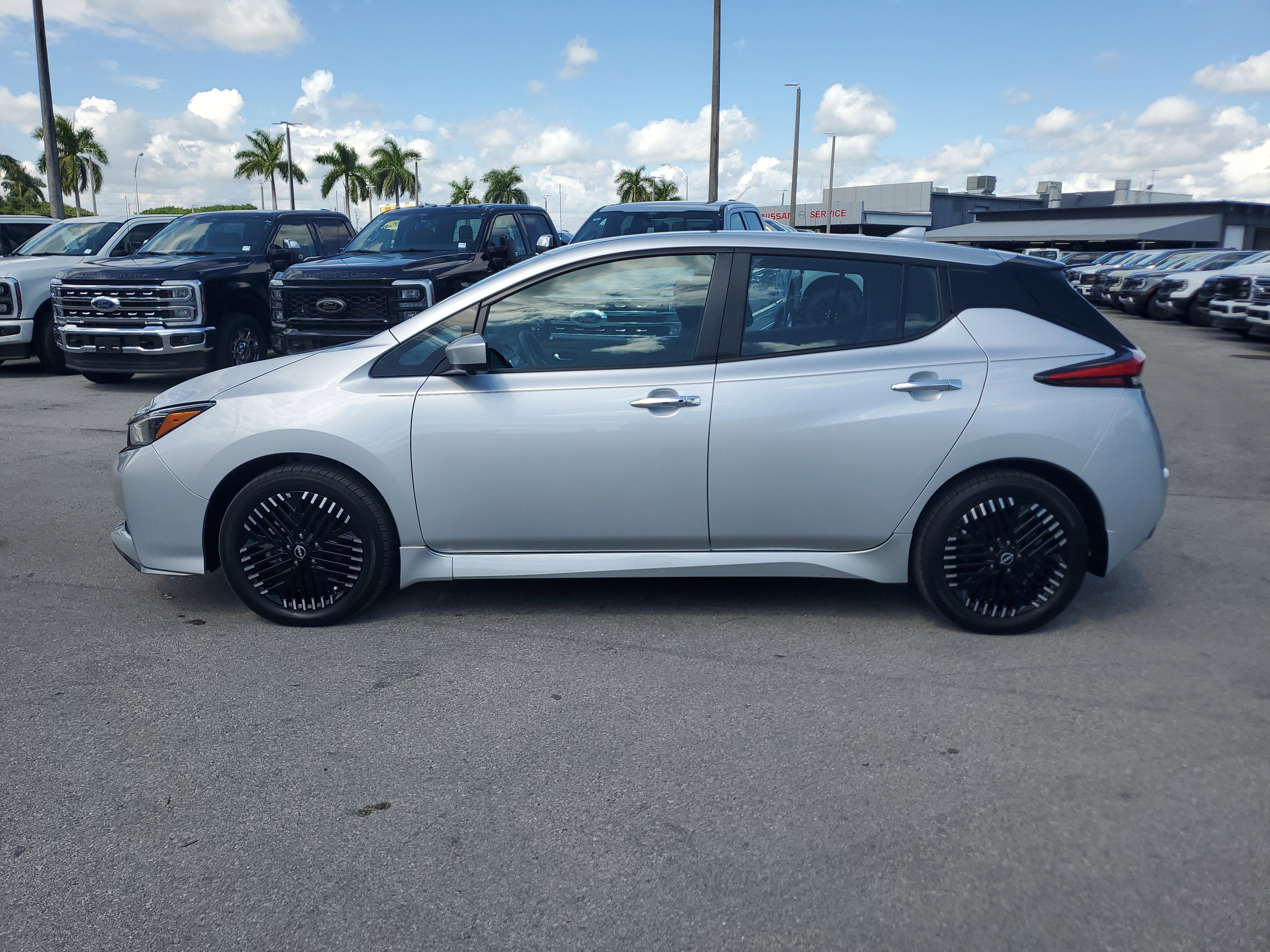 2024 Nissan LEAF SV PLUS