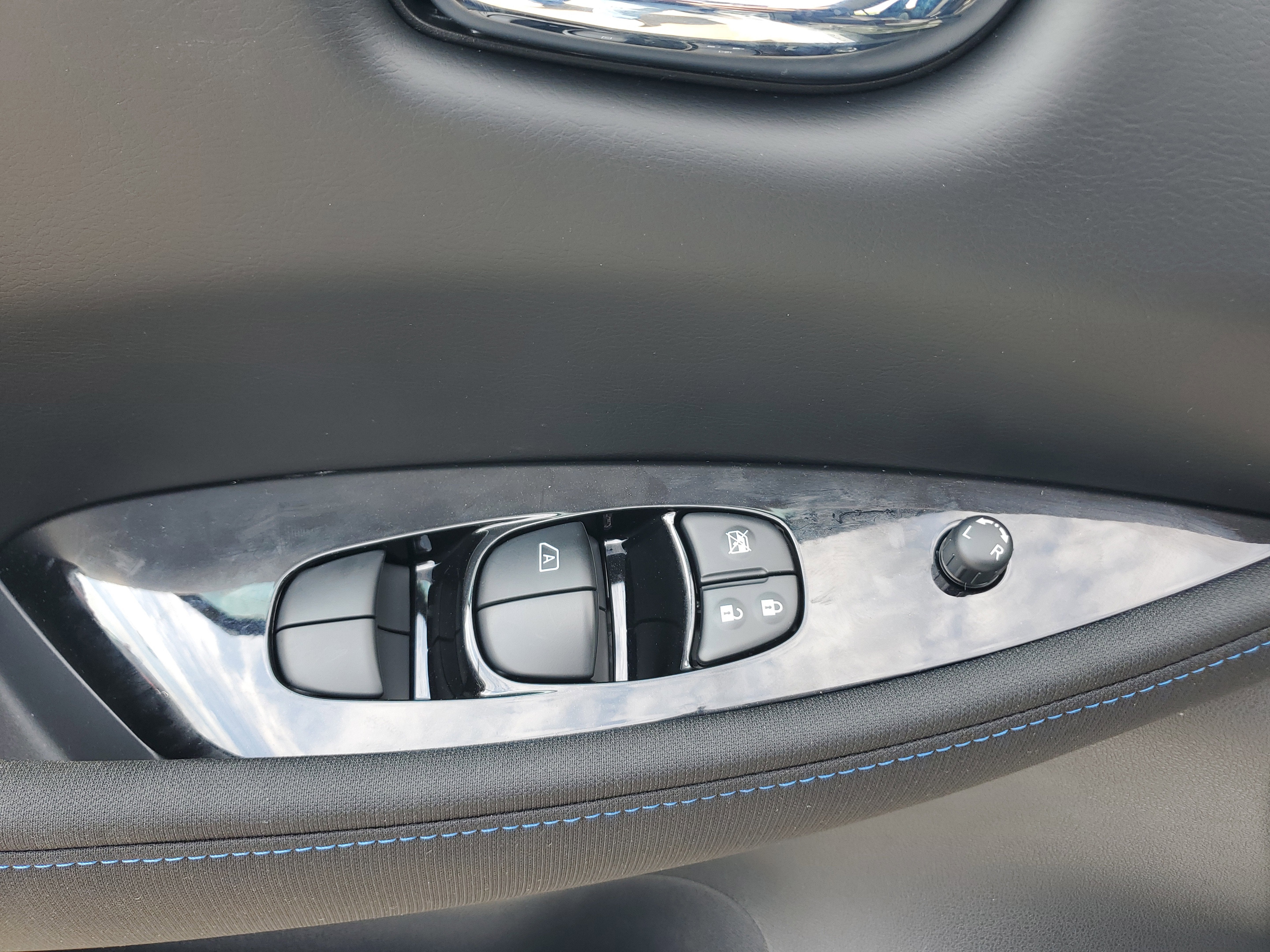 2025 Nissan LEAF SV PLUS