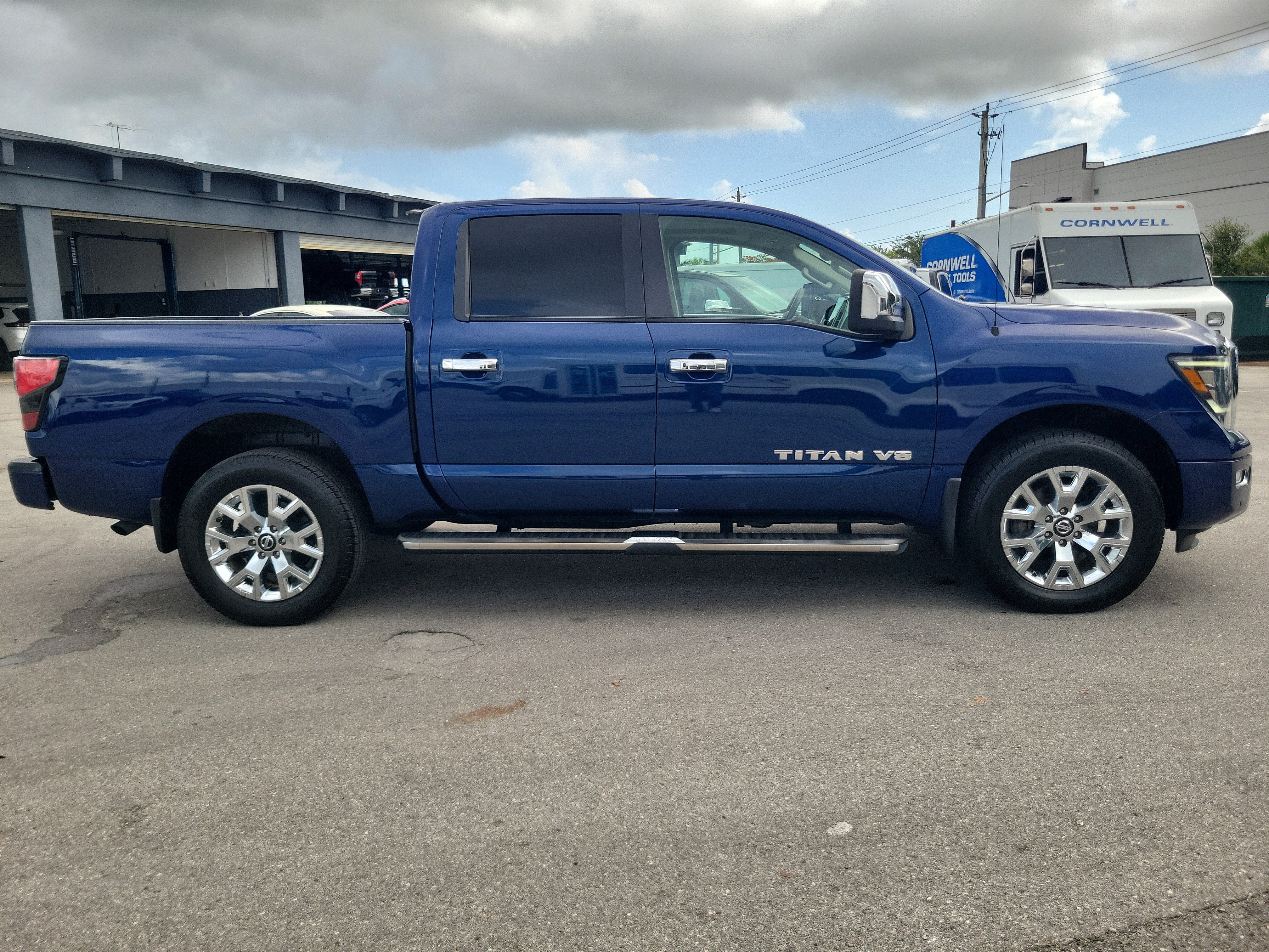 2020 Nissan Titan SL 4WD