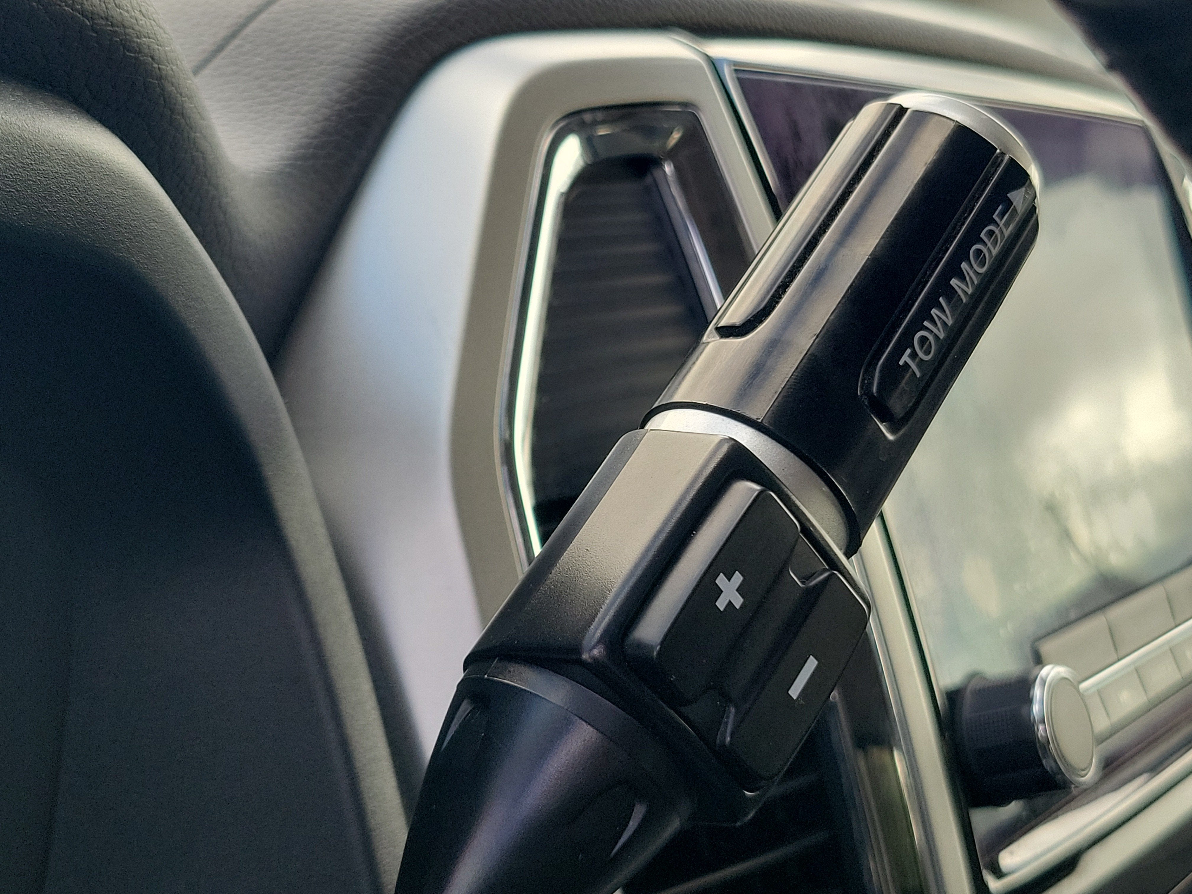 2021 Nissan Titan SV 4WD